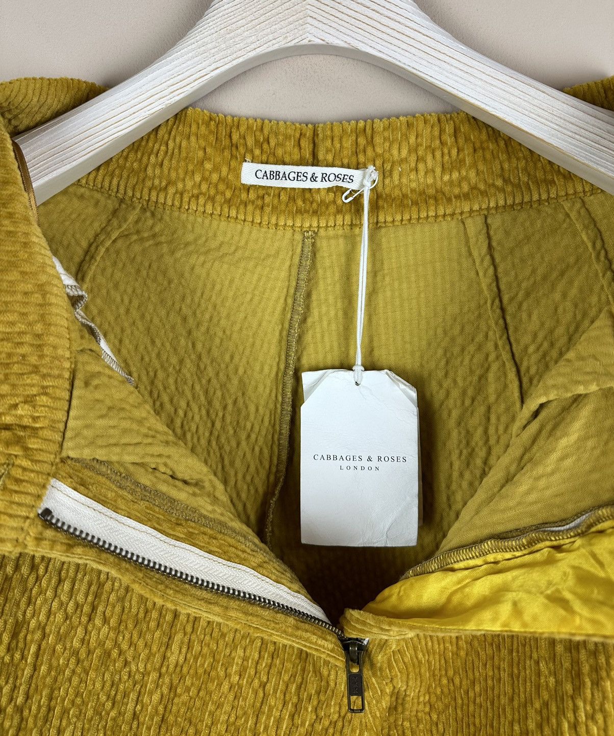 Margaret Howell CABBAGES & ROSES Yellow Corduroy Wide Cropped Trousers Pants Size 27" / US 4 / IT 40 - 9 Thumbnail