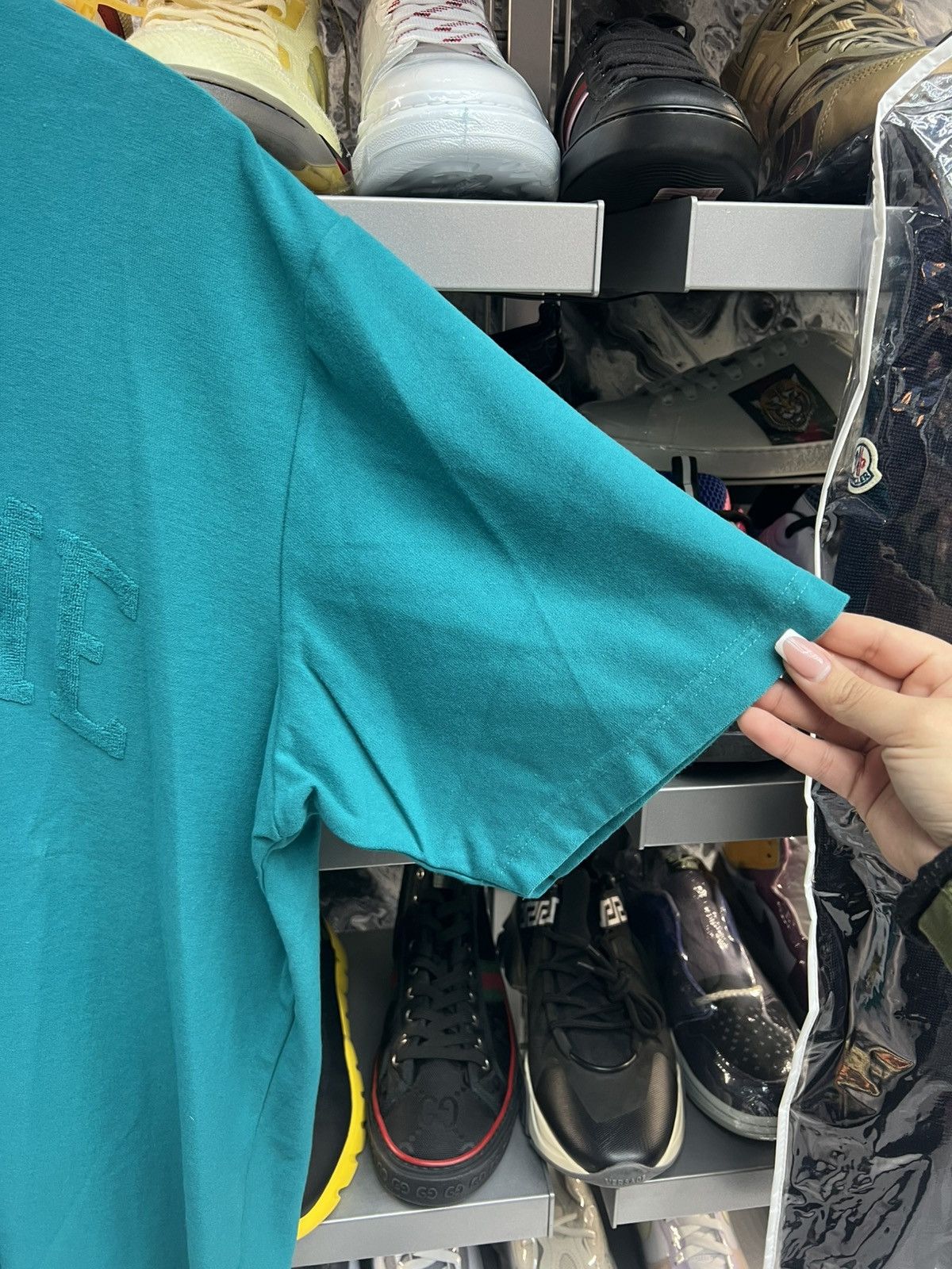 Supreme Supreme chenille Arc Logo Tee Teal Size US XL / EU 56 / 4 - 4 Thumbnail