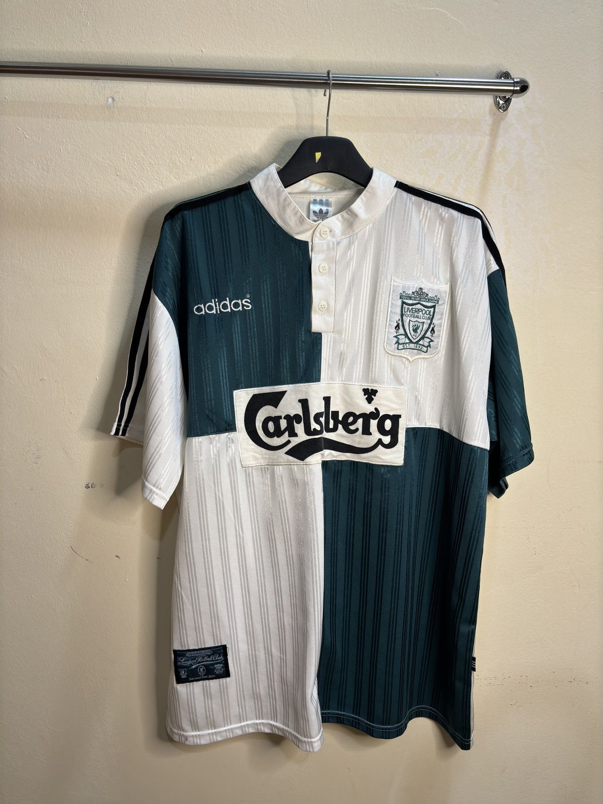 Adidas Vintage Liverpool 95/96 away jersey Size US XL / EU 56 / 4 - 1 Thumbnail