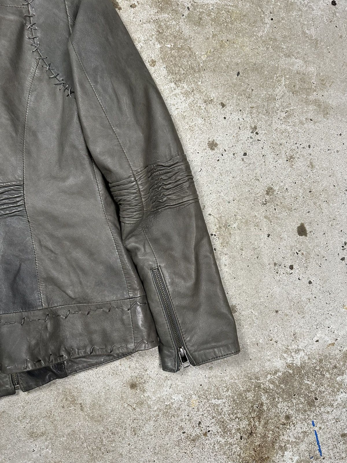 Japanese Brand Vintage Y2K Gray Genuine Leather Biker Moto Style Jacket Size XS / US 0-2 / IT 36-38 - 14 Thumbnail