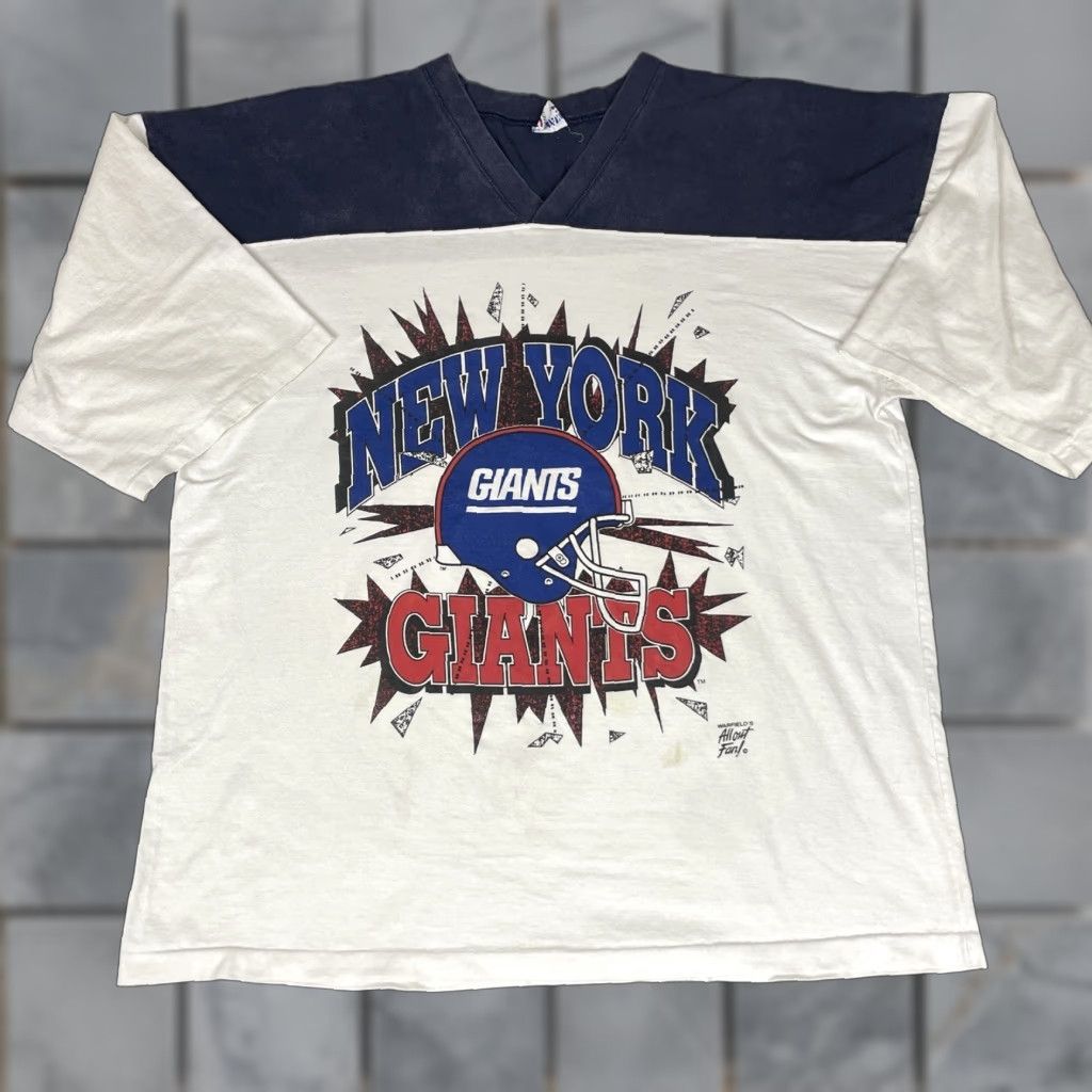 Vintage VINTAGE True Fan New York Giants Tshirt Adult L White USA Football Giants Logo 1990s Gameday Size US L / EU 52-54 / 3 - 1 Thumbnail