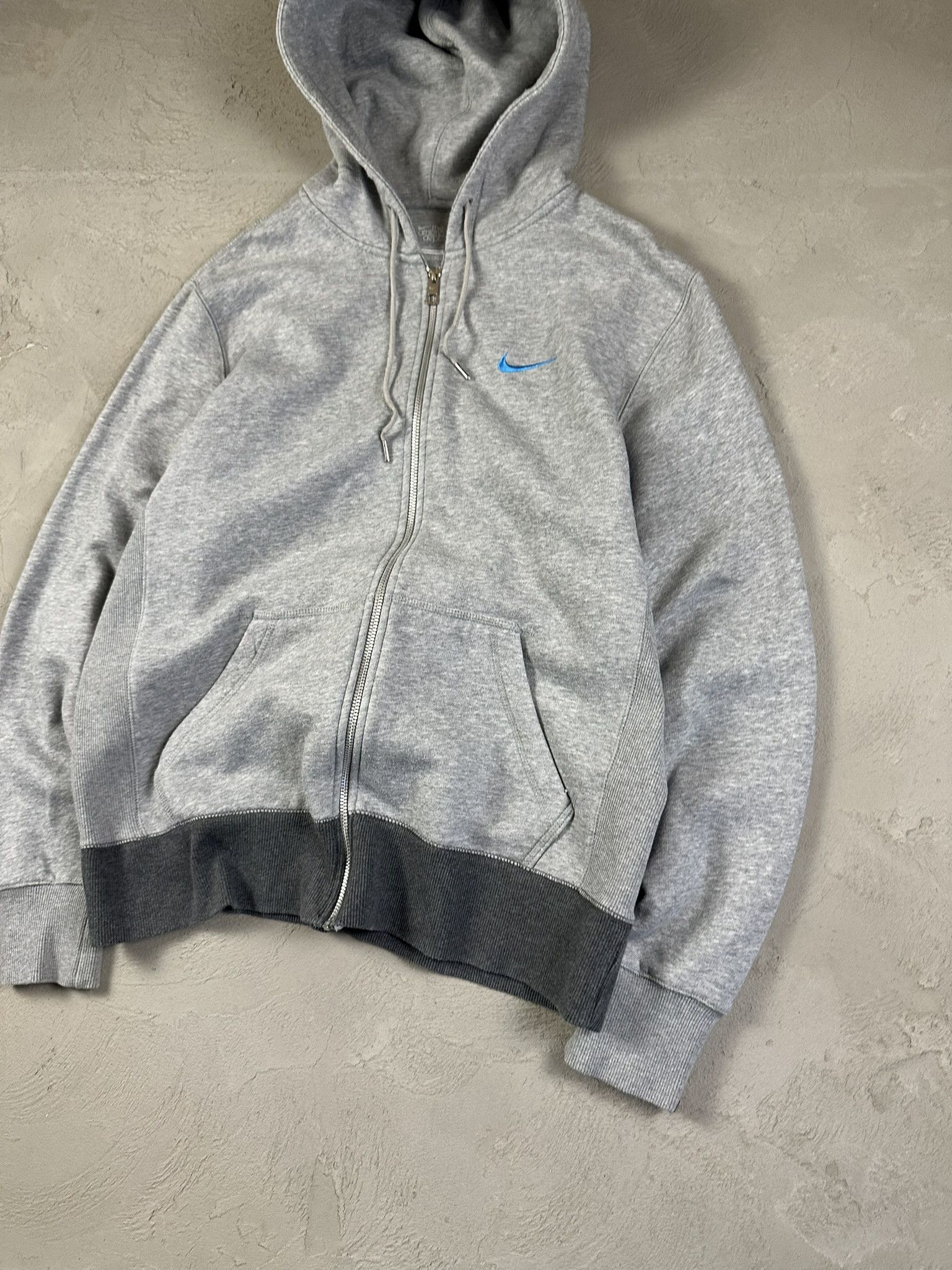 Nike Vintage Y2k Nike Swoosh Zip Basic Hoodie Size US L / EU 52-54 / 3 - 3 Thumbnail