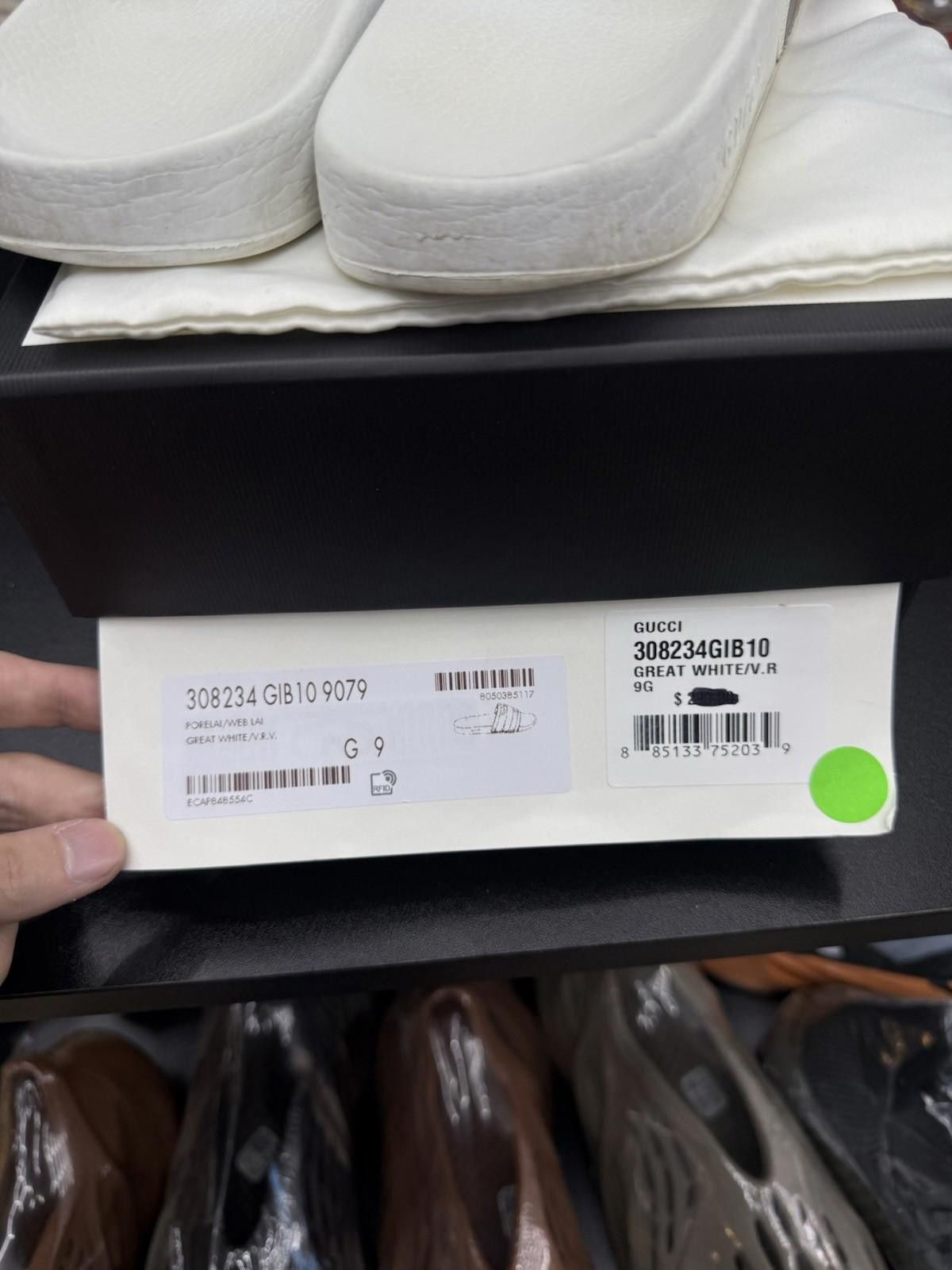 Gucci OG GG Gucci Men’s Slide Size 9G With Box Authentic Pre Owned Size US 9 / EU 42 - 12 Thumbnail