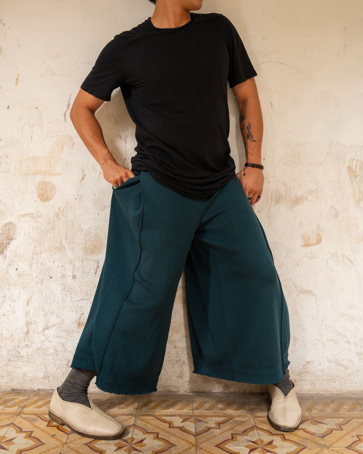 Issey Miyake Issey Miyake A-POC SS19 cropped balloon pant Size US 32 / EU 48 - 5 Thumbnail