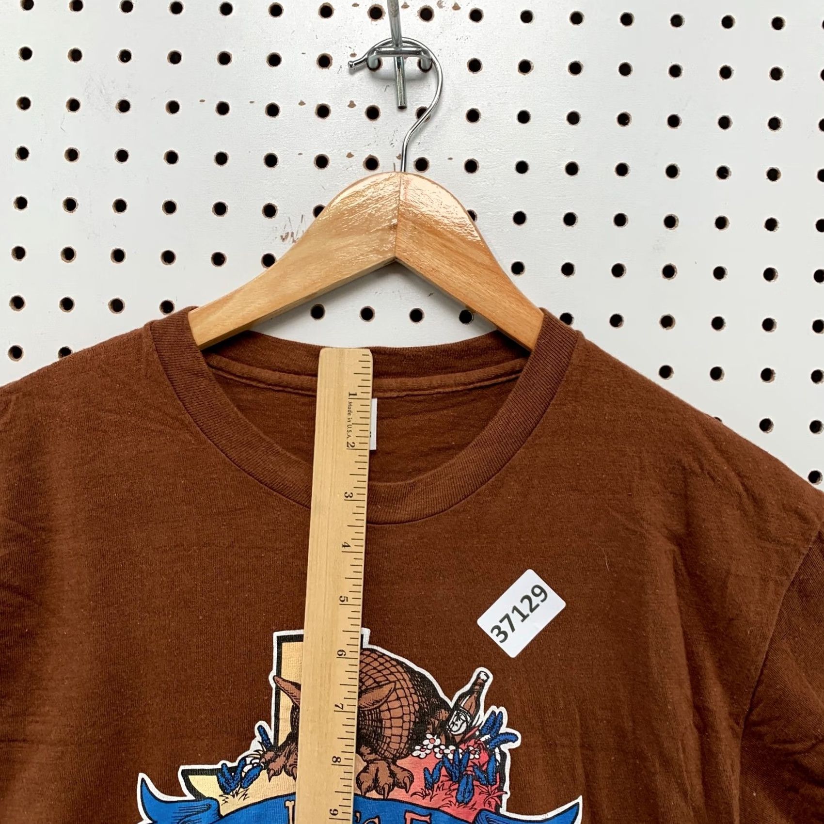 Hanes VINTAGE Hanes Armadillo Forever Texas Shirt XL Brown Men T-Shirt Graphic Print 70s USA Size US XL / EU 56 / 4 - 7 Thumbnail