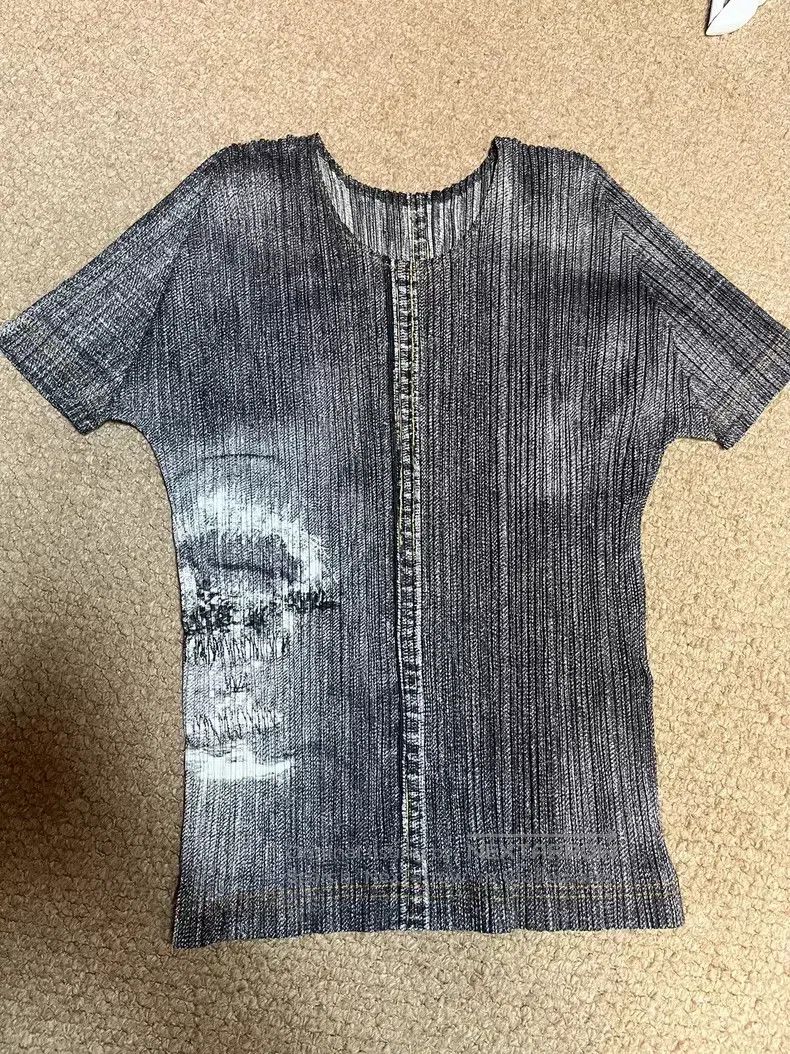 Issey Miyake Issey Miyake Gray Short Sleeve Top Size S / US 4 / IT 40 - 1 Thumbnail