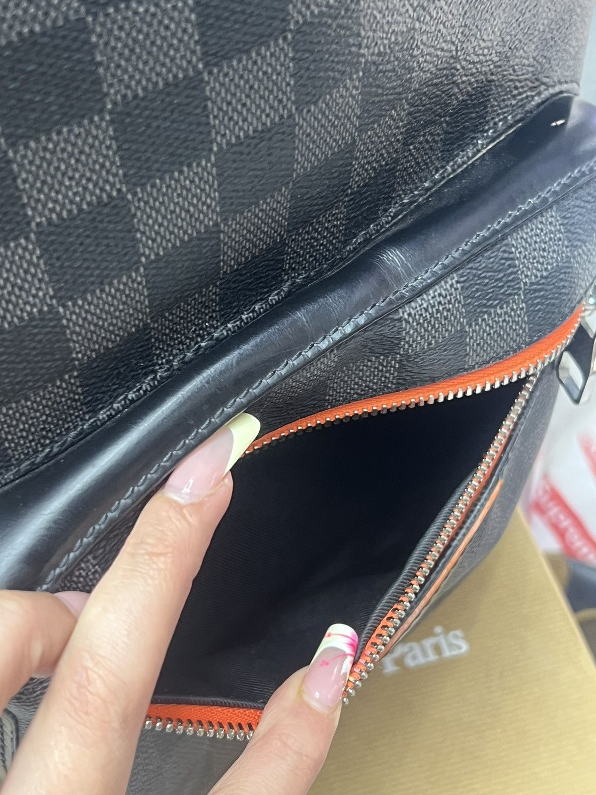 Louis Vuitton Louis Vuitton Josh Backpack Size ONE SIZE - 14 Thumbnail