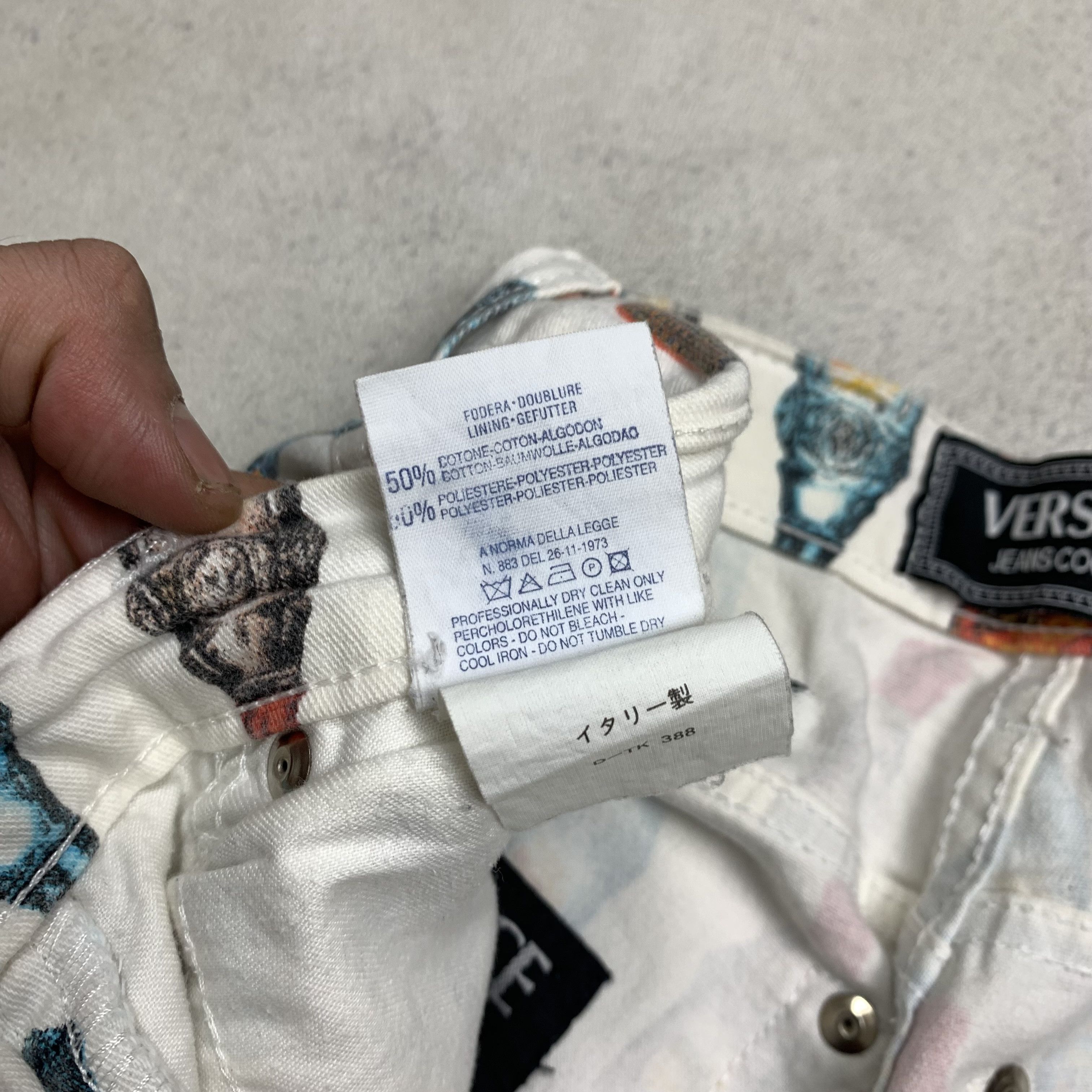 Versace 90s Versace Perfume Bottle Fullprint Pants Size 25" / US 0 / IT 36 - 11 Thumbnail
