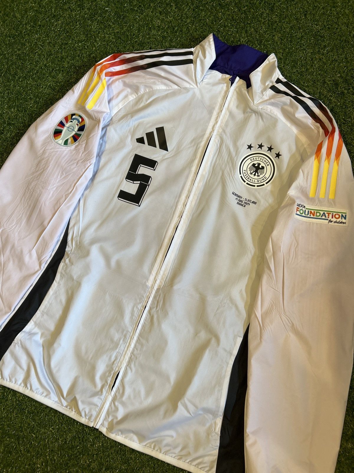 Adidas 24/25 Germany Pre-Match Jacket Size US L / EU 52-54 / 3 - 6 Thumbnail