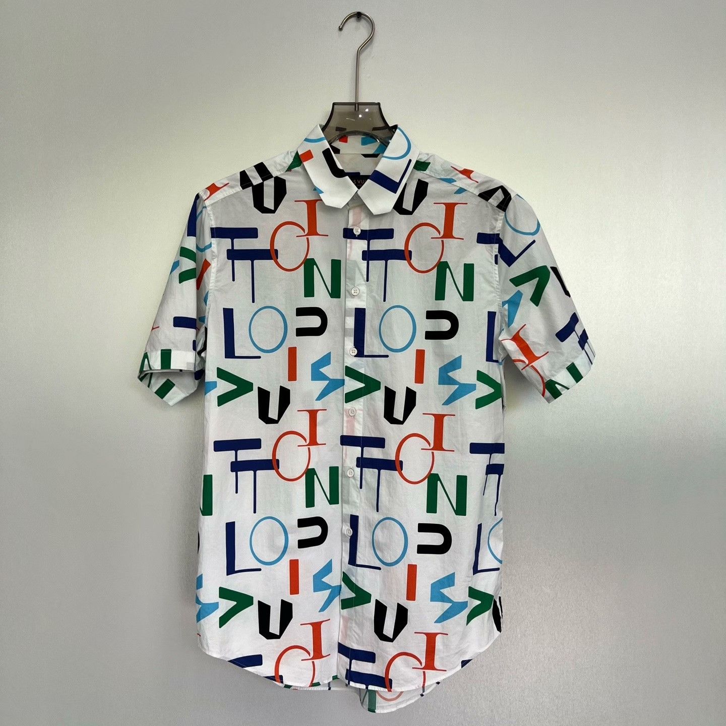 Louis Vuitton Louis Vuitton Collab White Shirt M Men Size US M / EU 48-50 / 2 - 1 Thumbnail