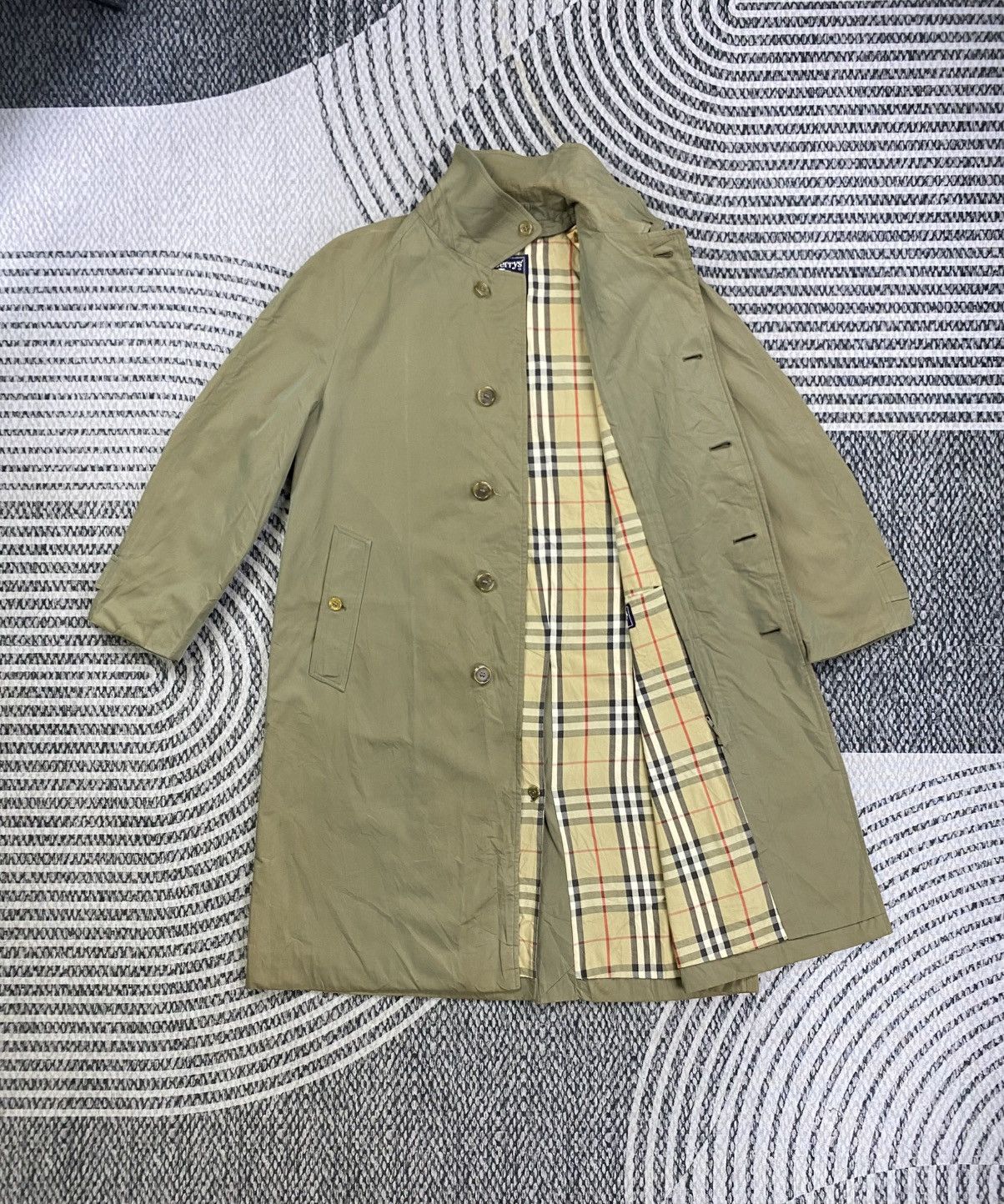 Burberry Vintage Burberrys Nova Checked Trench Coat Jacket Size US M / EU 48-50 / 2 - 1 Thumbnail