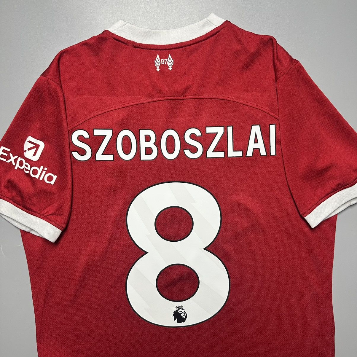 Nike LIVERPOOL NIKE 2023/2024 SOCCER HOME JERSEY #8 SZOBOSZLAI Size US M / EU 48-50 / 2 - 11 Thumbnail