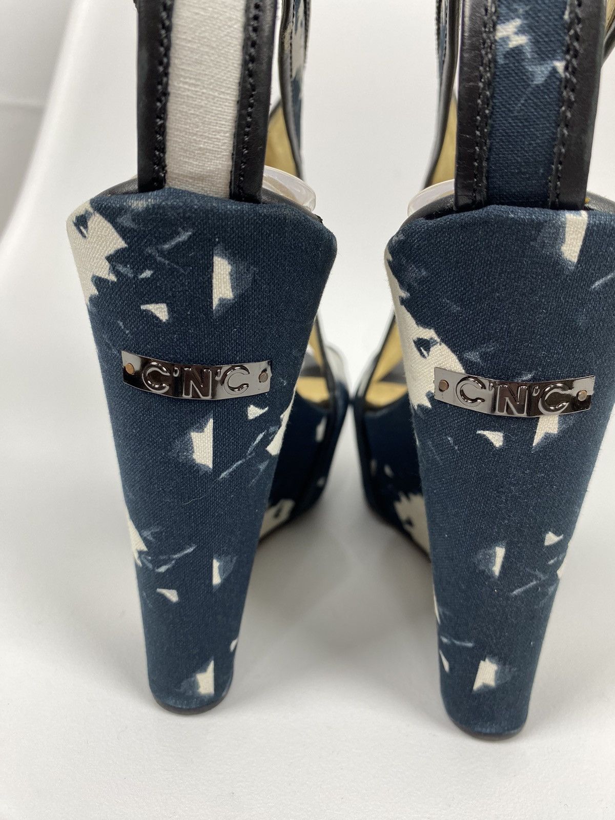 Costume National CNC Costume National Sandals Wedges Printed size 37 Size US 7 / IT 37 - 4 Thumbnail