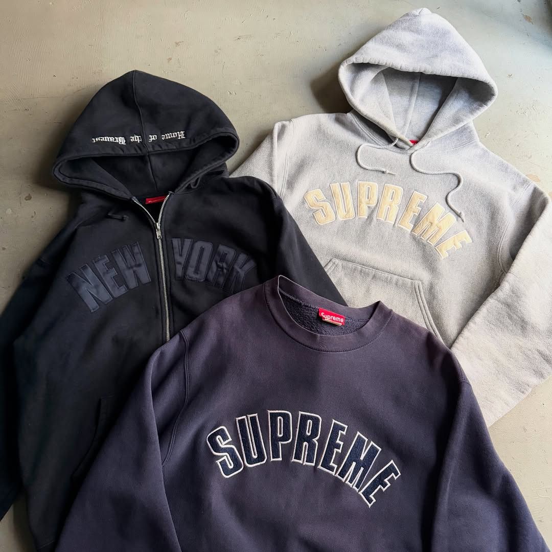 Supreme Supreme 90s Arc Logo CrewNeck Black Size US M / EU 48-50 / 2 - 8 Thumbnail