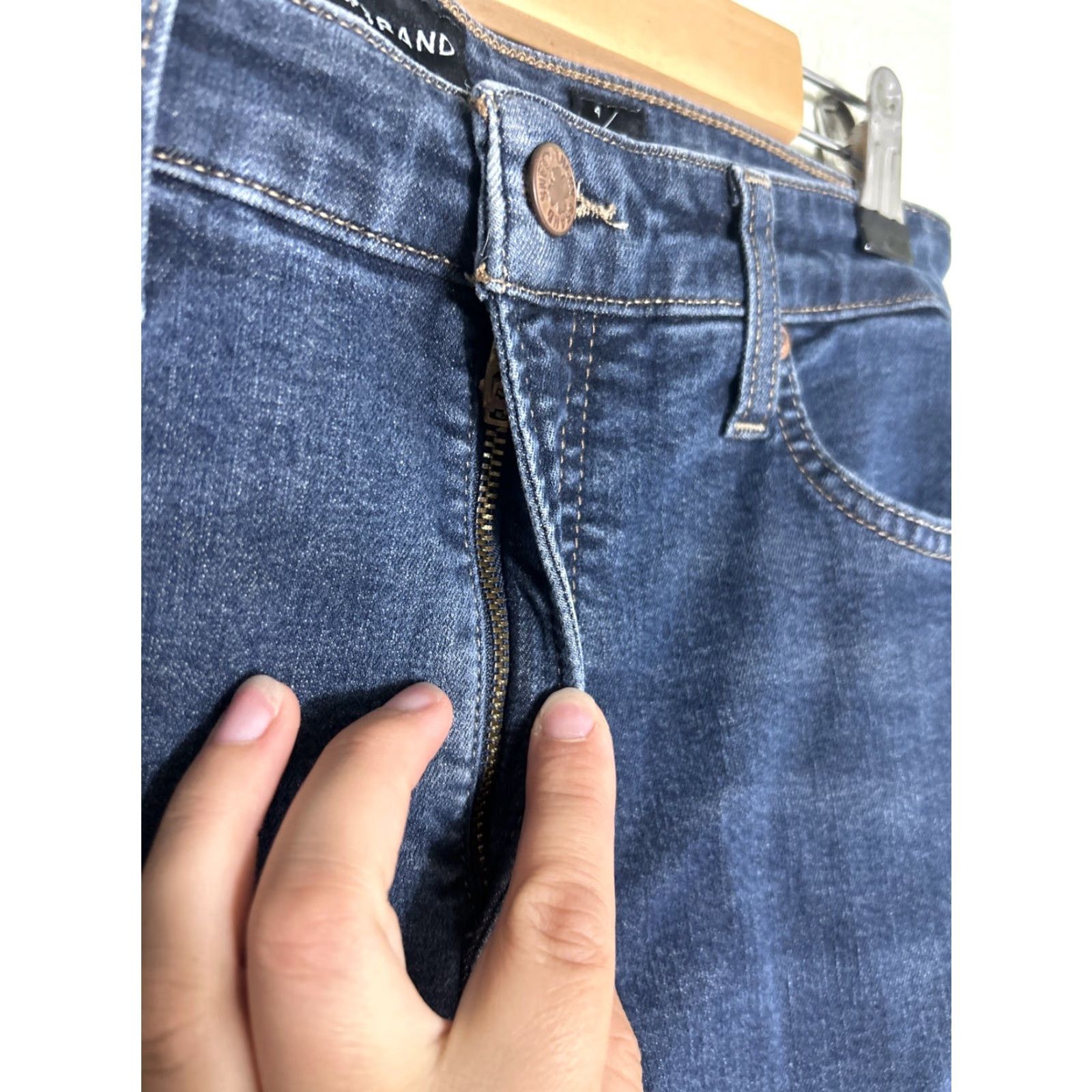 Lucky Brand VINTAGE Lucky Brand Bridgette Skinny Jeans Dark Wash Womens Size 4 Raw Hem Blue 90s Mens Womens Girls Size 27" / US 4 / IT 40 - 6 Thumbnail