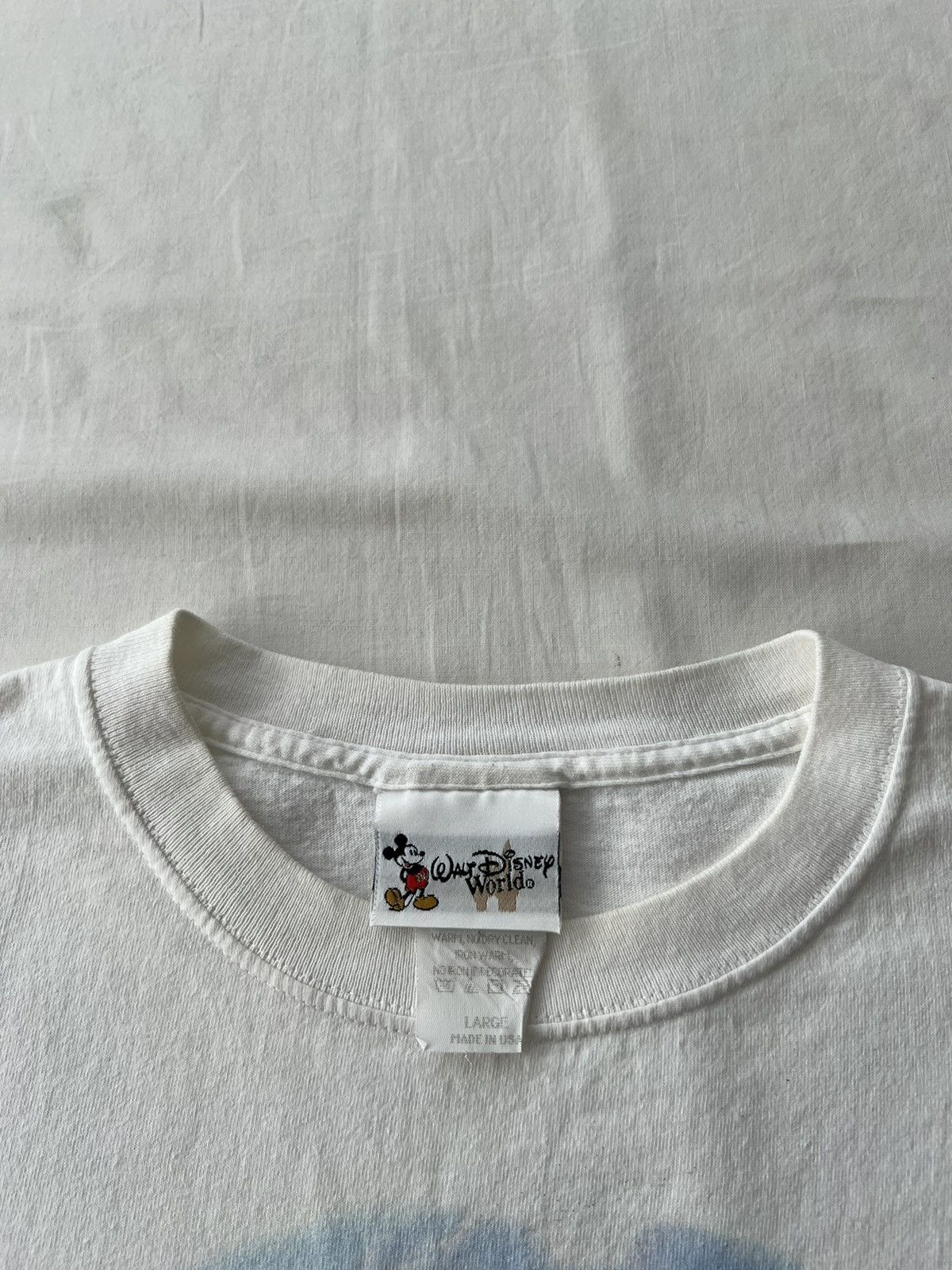 Disney Vintage 90s Disney Animal Kingdom White T-shirt Size US L / EU 52-54 / 3 - 11 Thumbnail