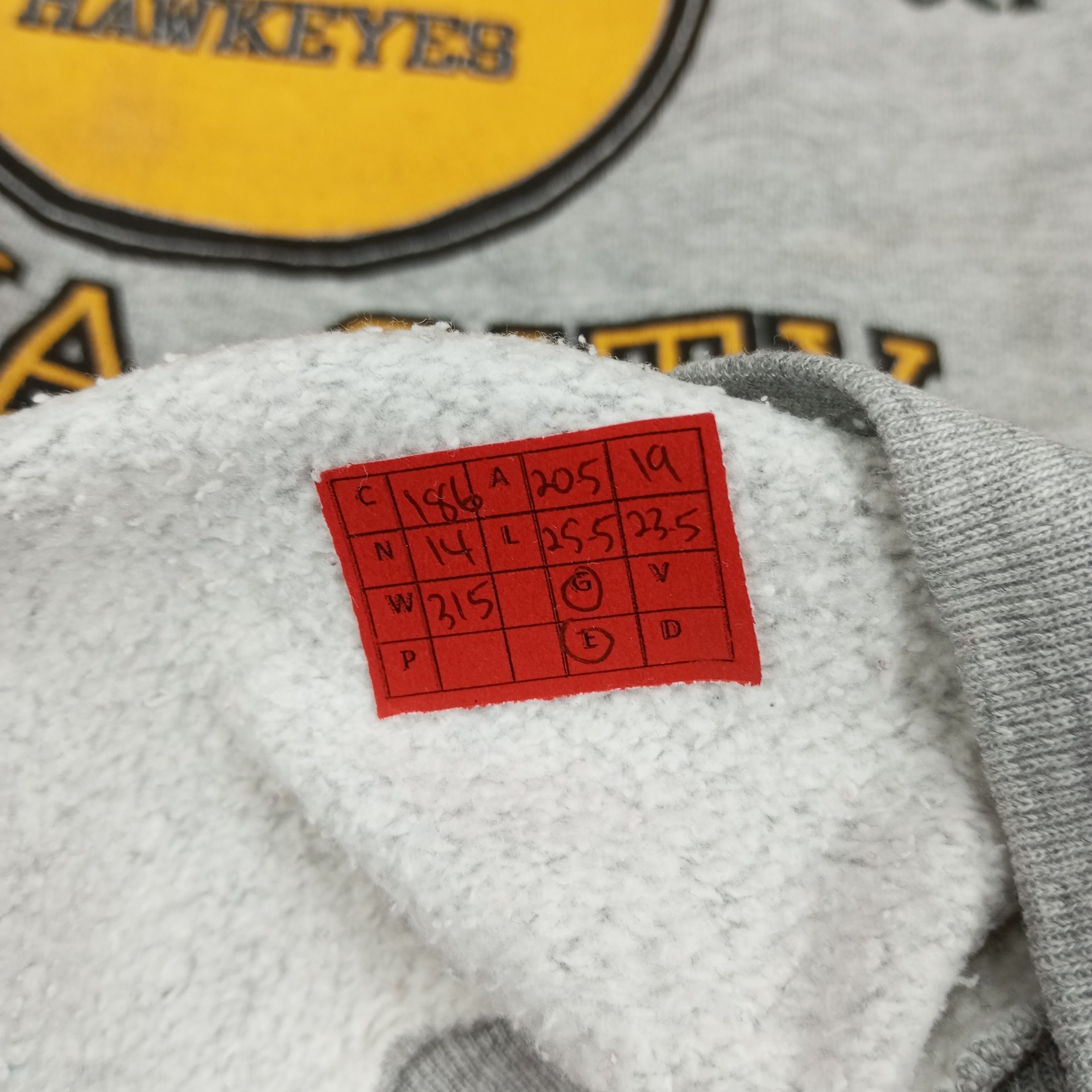 Vintage University Of IOWA Hawkeyes IOWA City Sweatshirt Size US S / EU 44-46 / 1 - 6 Thumbnail