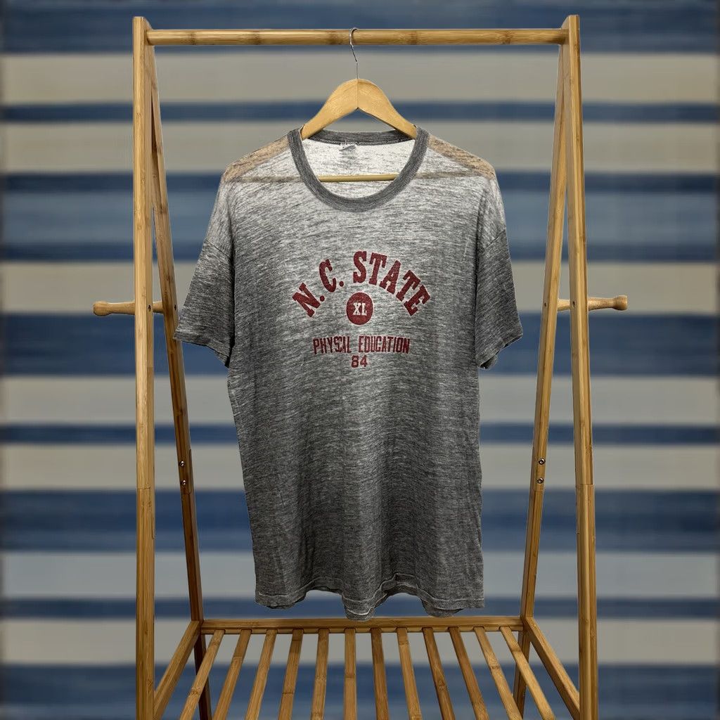 Russell Athletic VINTAGE NC State Wolfpack T-Shirt XL Gray Worn Paper Thin Super Thin Burnout Tri-Blend Mens Size US XL / EU 56 / 4 - 1 Thumbnail
