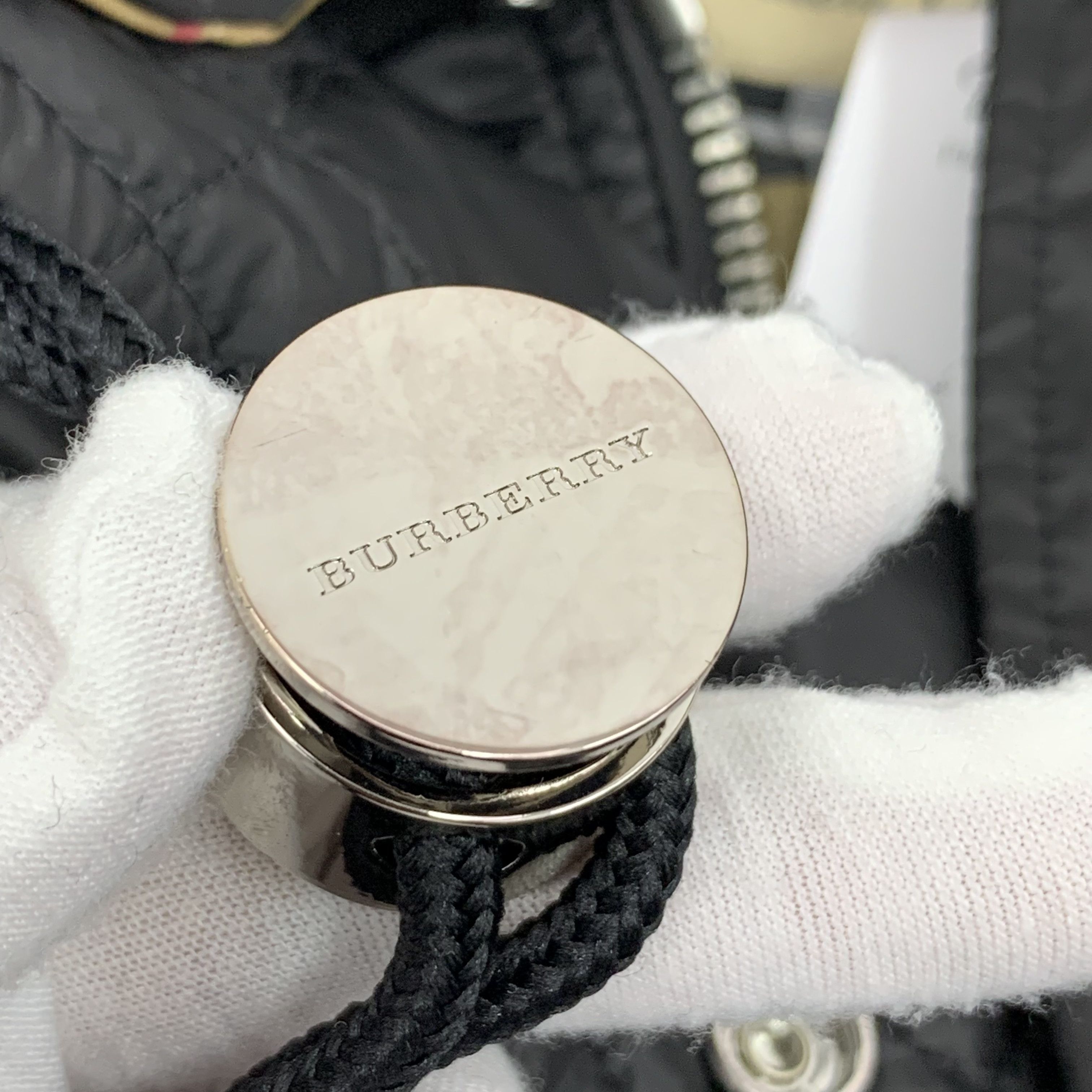 Burberry Burberry Quilted Belted Jacket Black (XS) Size XS / US 0-2 / IT 36-38 - 9 Thumbnail