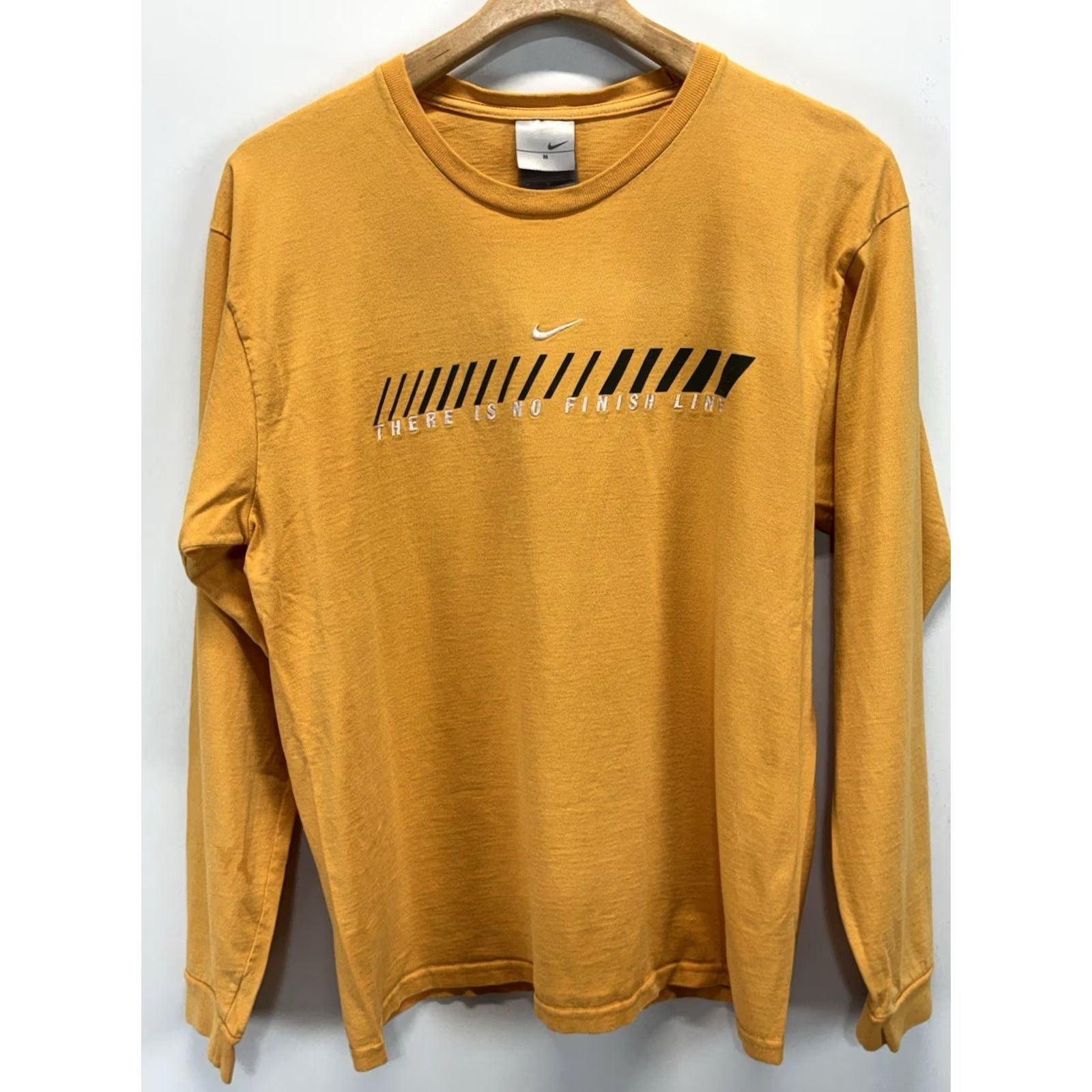 Nike VINTAGE Nike Tshirt Long Sleeve M Yellow Embroidered Center Swoosh Y2K Men’s Size US M / EU 48-50 / 2 - 2 Thumbnail