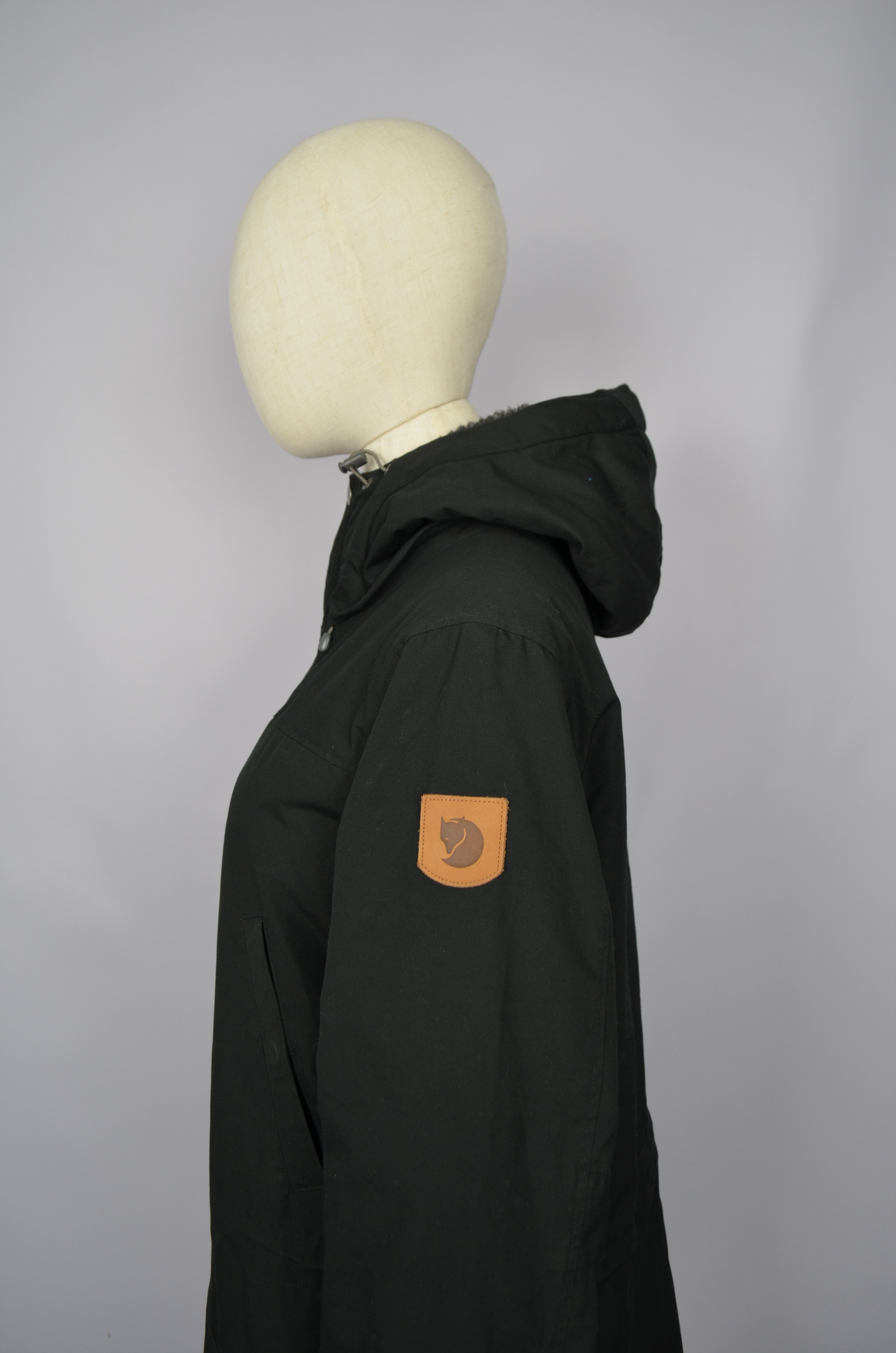 Fjallraven Fjallraven Greenland Winter Parka Black G-1000 Jacket Size L Size L / US 10 / IT 46 - 7 Thumbnail