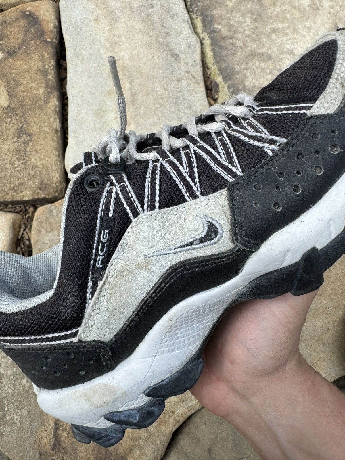Vintage Vintage Nike ACG Outdoor Sneakers Size US 8 / IT 38 - 15 Thumbnail