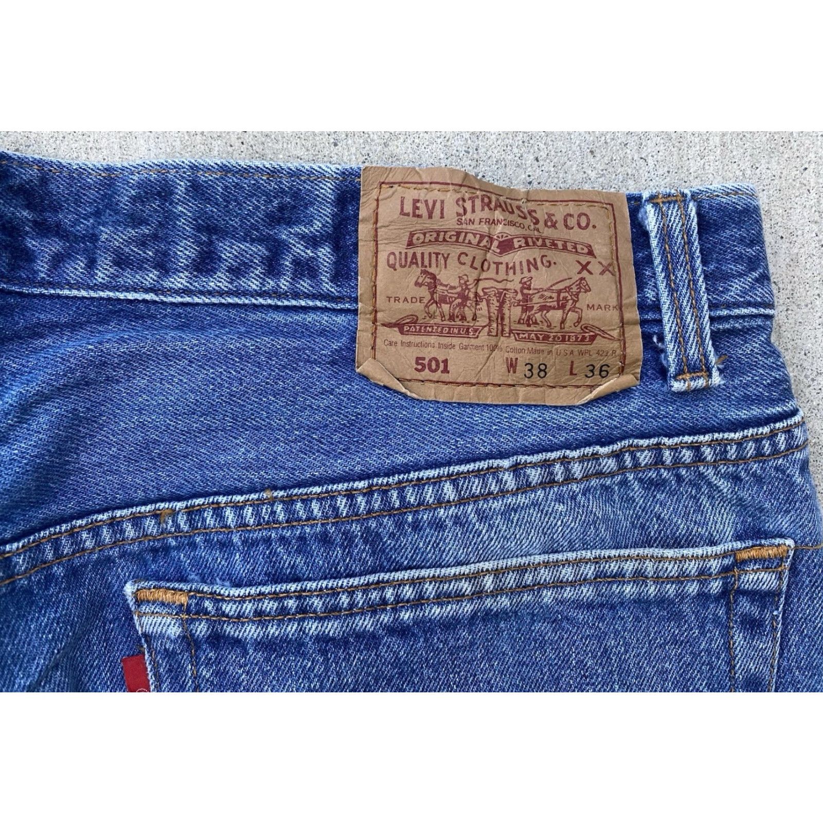 Levi's Vintage Levi's 501 Jeans Button Fly Made In USA W 38 L 36 But Measure W 36 L 32.5 Jeans Mens Regular Blue Cotton Denim 5-Pocket USA 50s 60s 70s Size US 38 / EU 54 - 5 Thumbnail