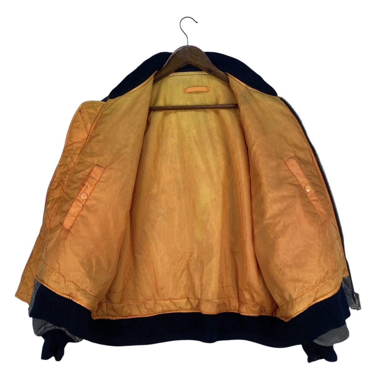 Army Of Me ⚡️QUICK SALE⚡️Flyer Jacket Intermediate MA-1 Sunfaded Size US L / EU 52-54 / 3 - 6 Thumbnail