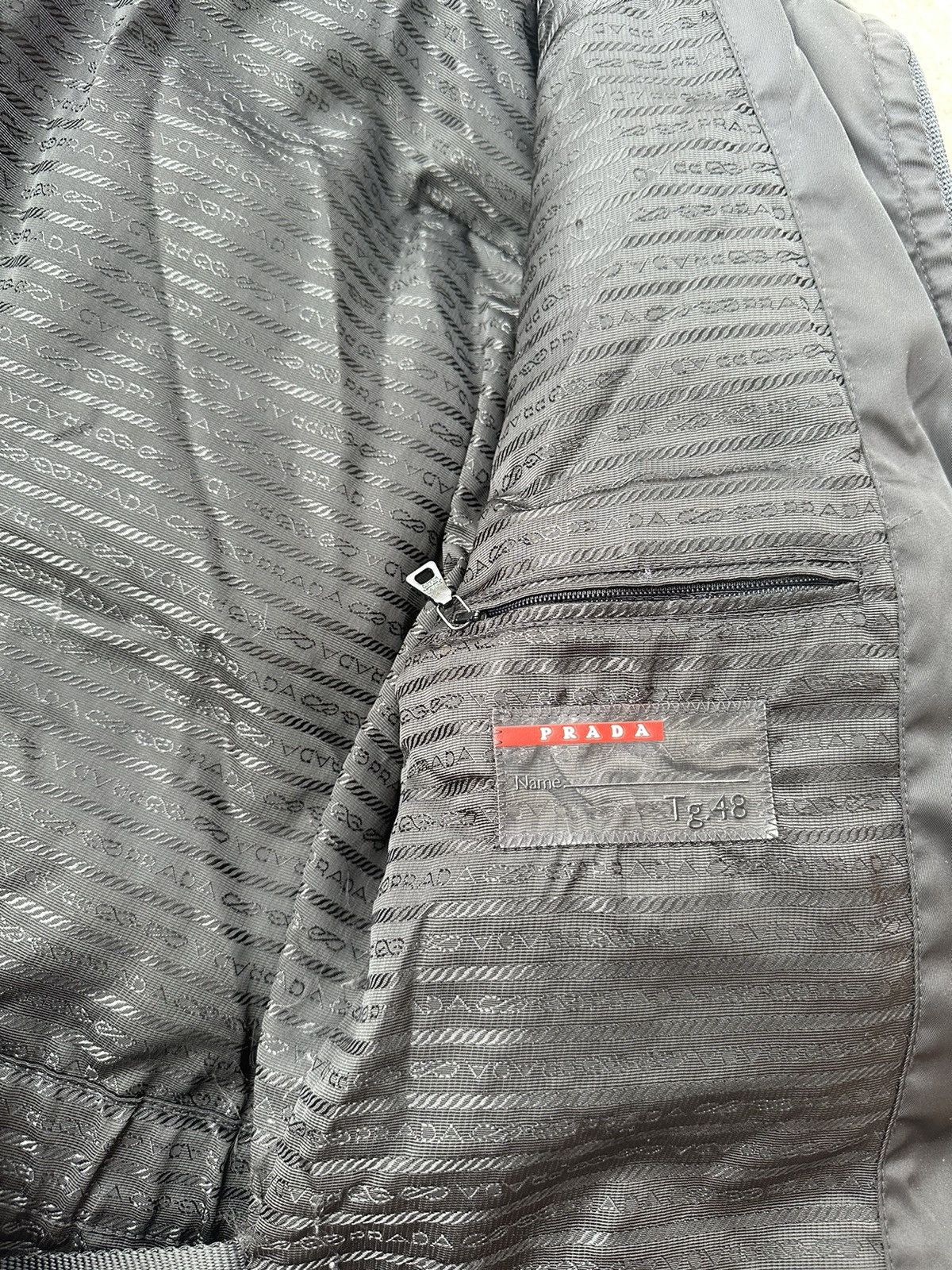 Prada Prada Gabardine Down Puffer Jacket in Black Size US M / EU 48-50 / 2 - 12 Thumbnail