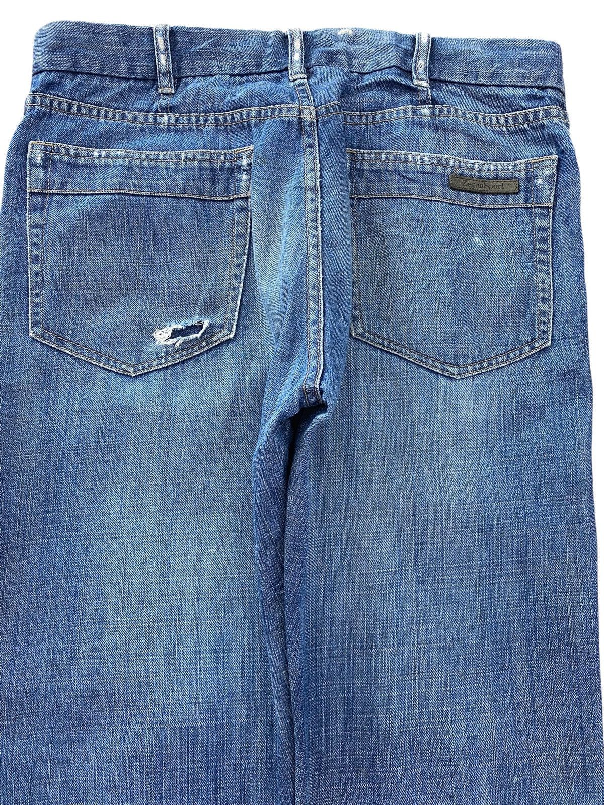 Japanese Brand Japanese Brand Blue Wash Ripped Straight Leg Jeans Size US 34 / EU 50 - 4 Thumbnail