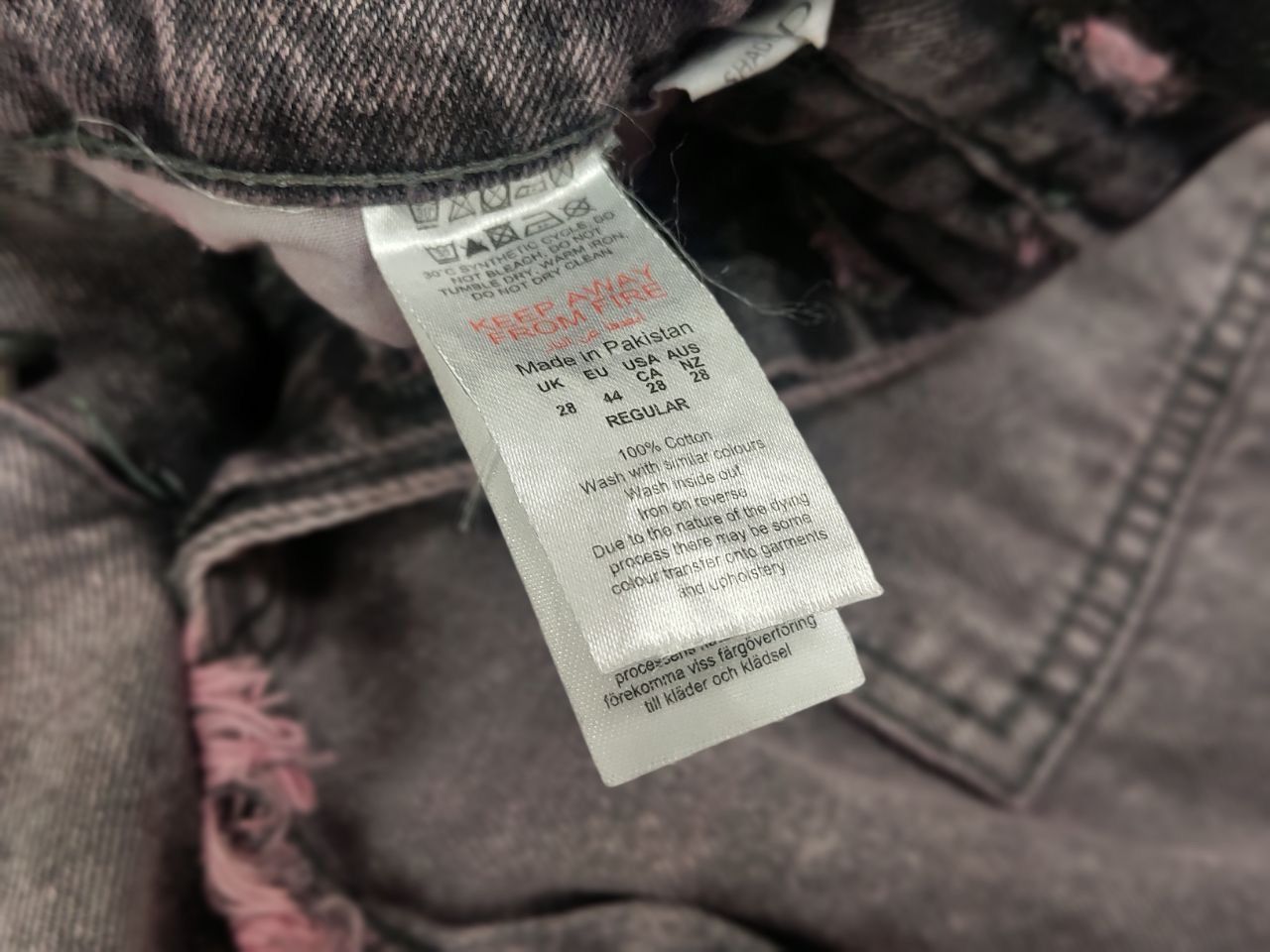 Japanese Brand Vintage Japan Denim flare frayed edge cargo jeans Y2K Style Size US 29 - 18 Thumbnail
