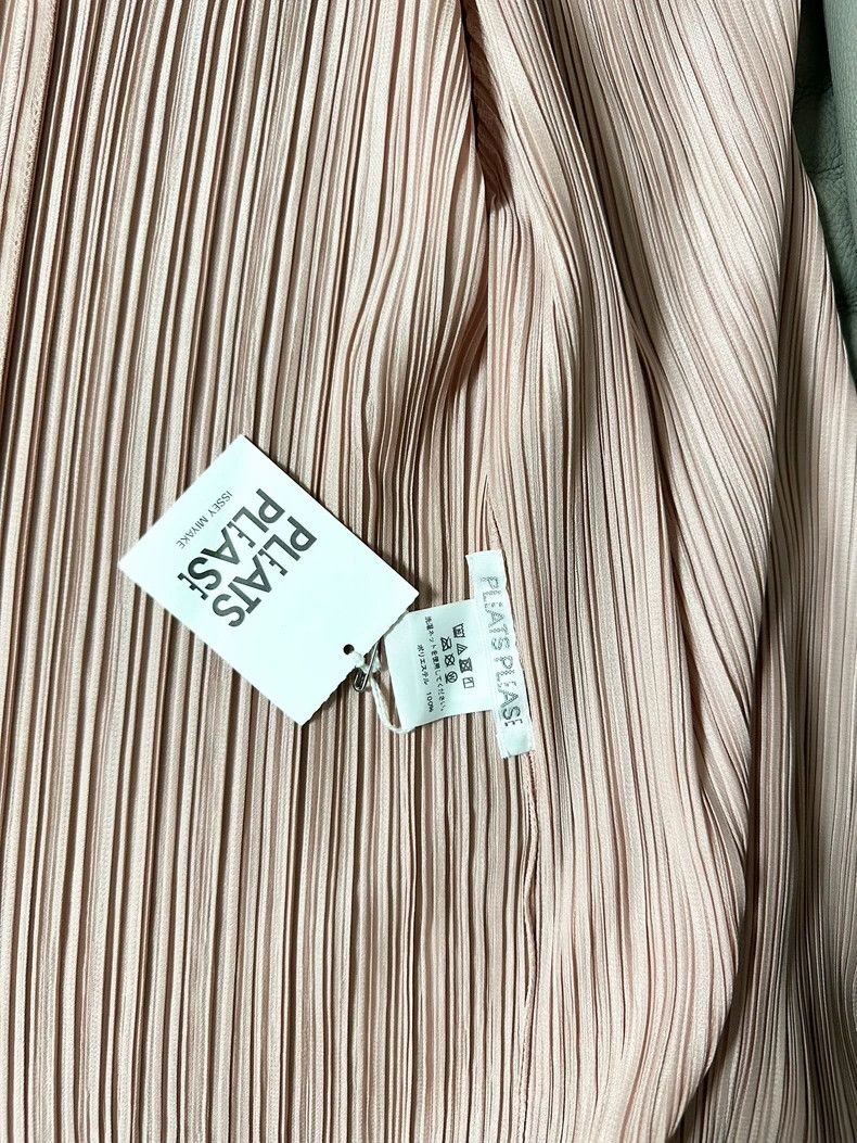 Issey Miyake issey miyake size:3 Cherry blossom pink pleated cardigan Size XXS / US 00 / IT 34 - 2 Thumbnail