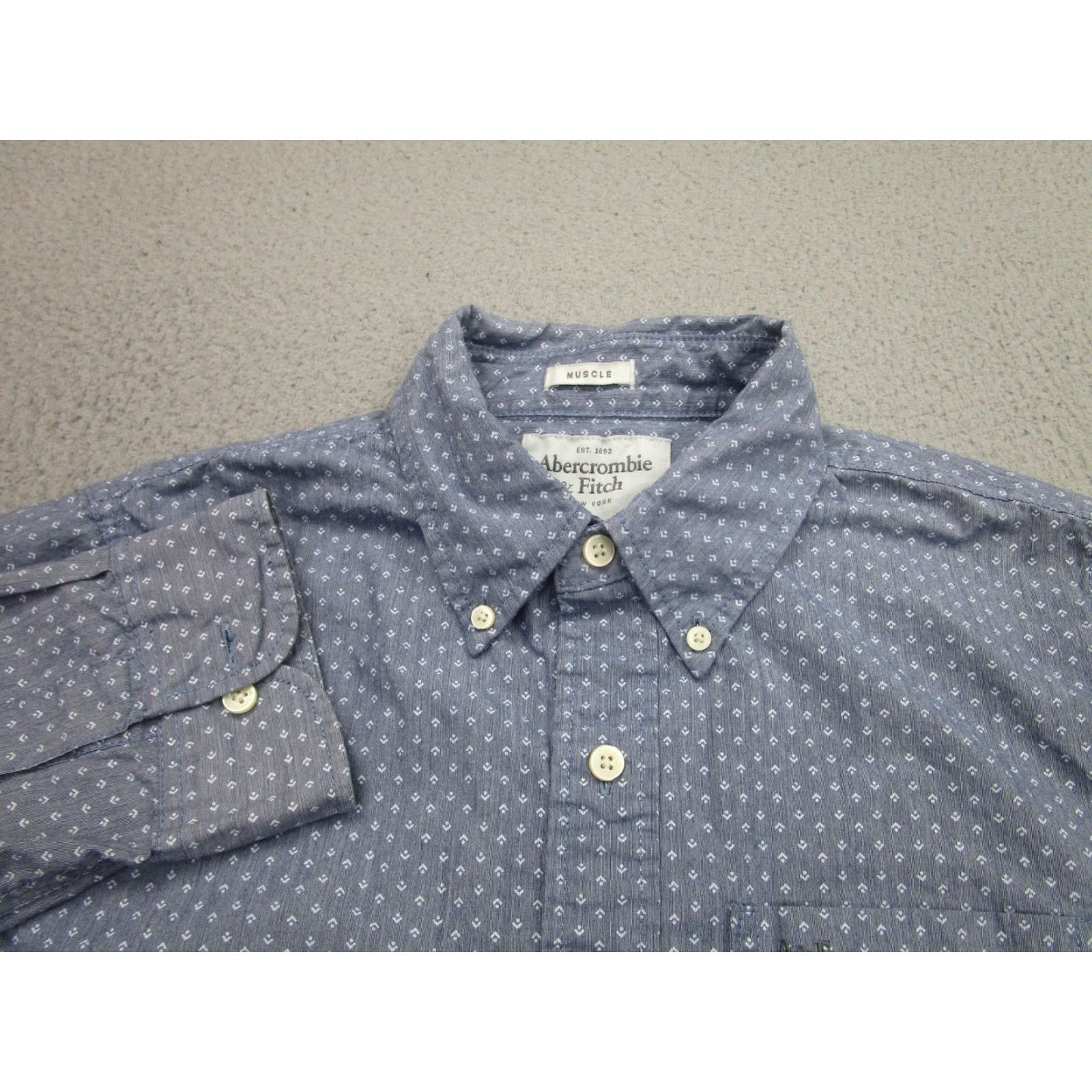Abercrombie & Fitch Abercrombie & Fitch Shirt Mens M Y2K Preppy Blue Geometric Long Sleeve Button Up Size US M / EU 48-50 / 2 - 3 Thumbnail