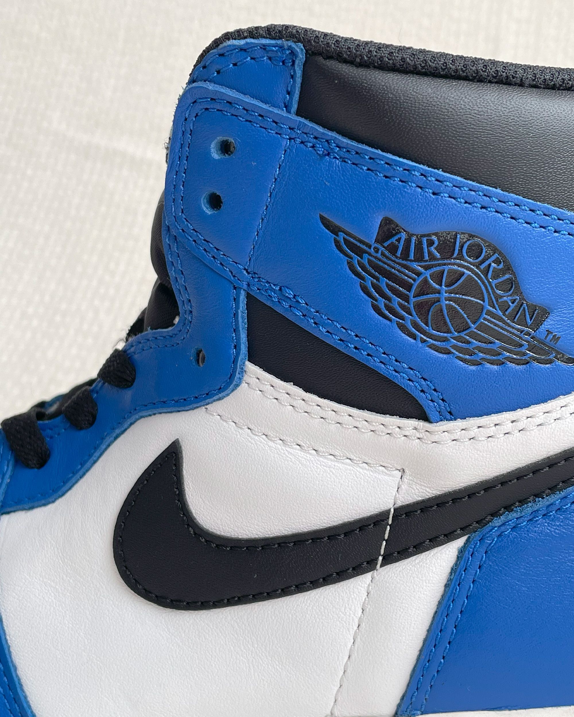 Jordan Brand × Nike Air Jordan 1 Retro High OG Game Royal Size US 9.5 / EU 42-43 - 6 Thumbnail