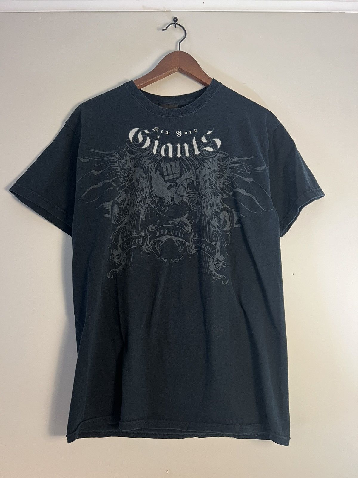 NFL × Tapout 00S 🏈New York Giants🏈 vintage shirt Size US L / EU 52-54 / 3 - 7 Thumbnail