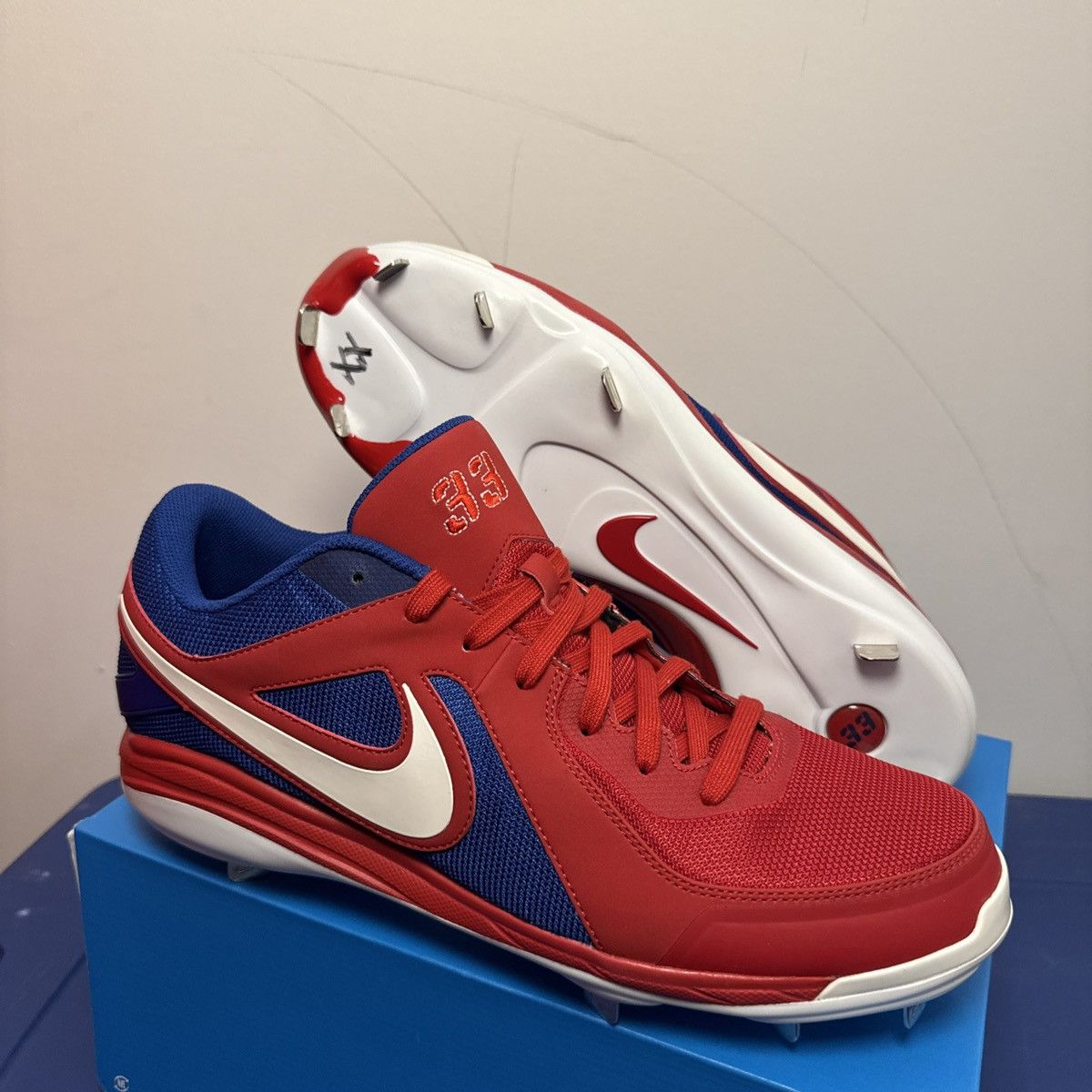 Nike Cliff Lee Philadelphia Phillies Sample Cleats PE Promo Size US 13 / EU 46 - 1 Thumbnail