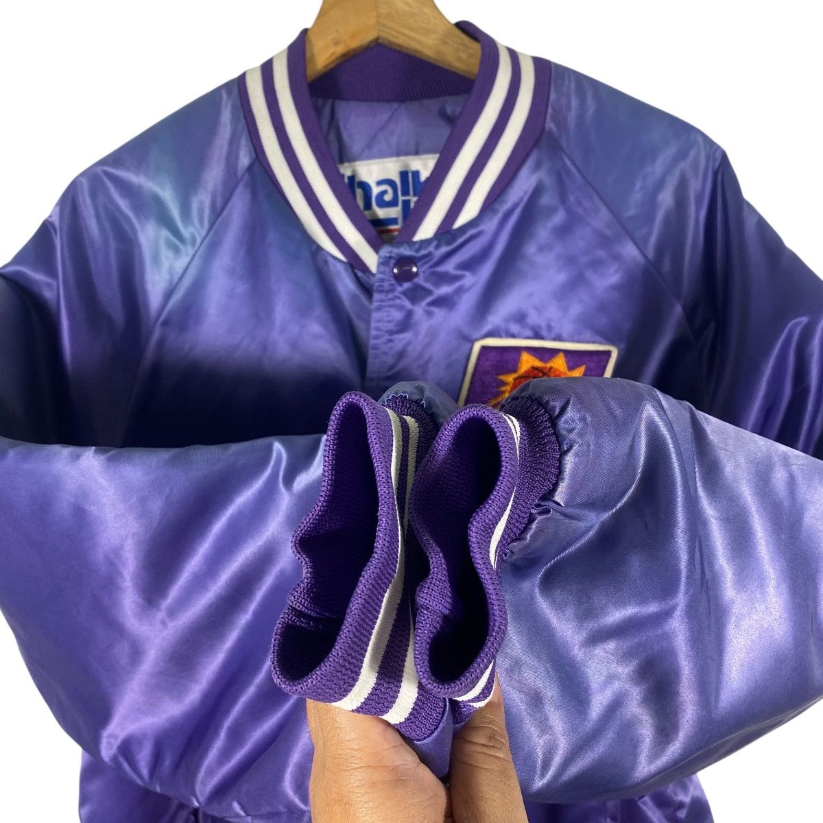 NBA Vintage 90s Phoenix Suns Satin Bomber Jacket L Size Purple Size US L / EU 52-54 / 3 - 10 Thumbnail