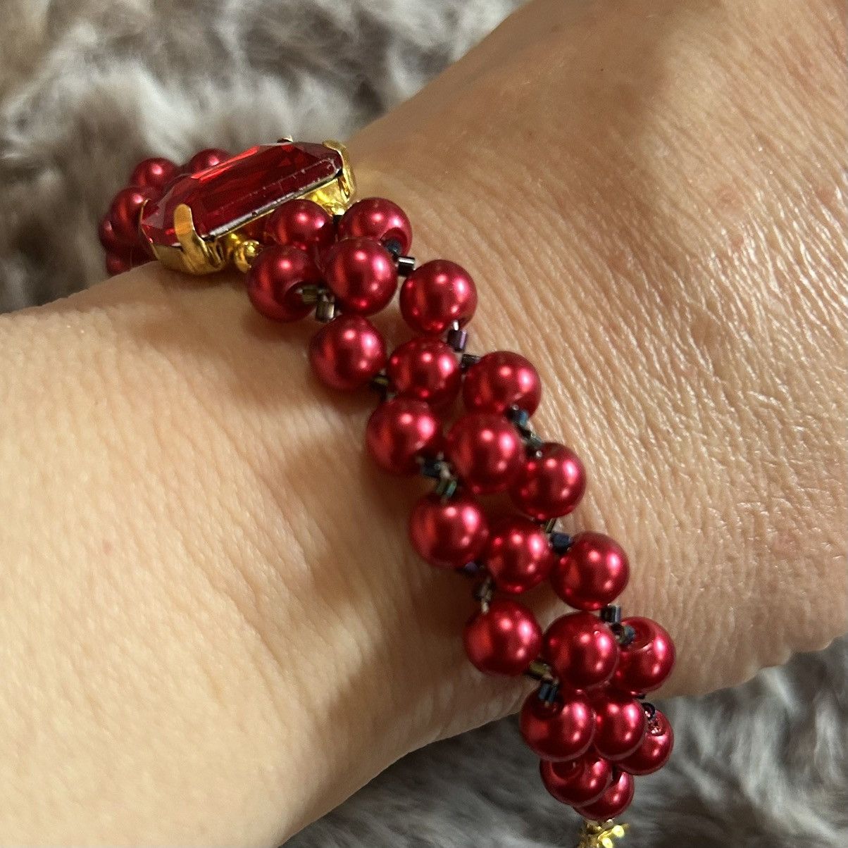 Handmade Handcrafted ruby red Czech glass pearl rainbow bracelet Size ONE SIZE - 2 Thumbnail