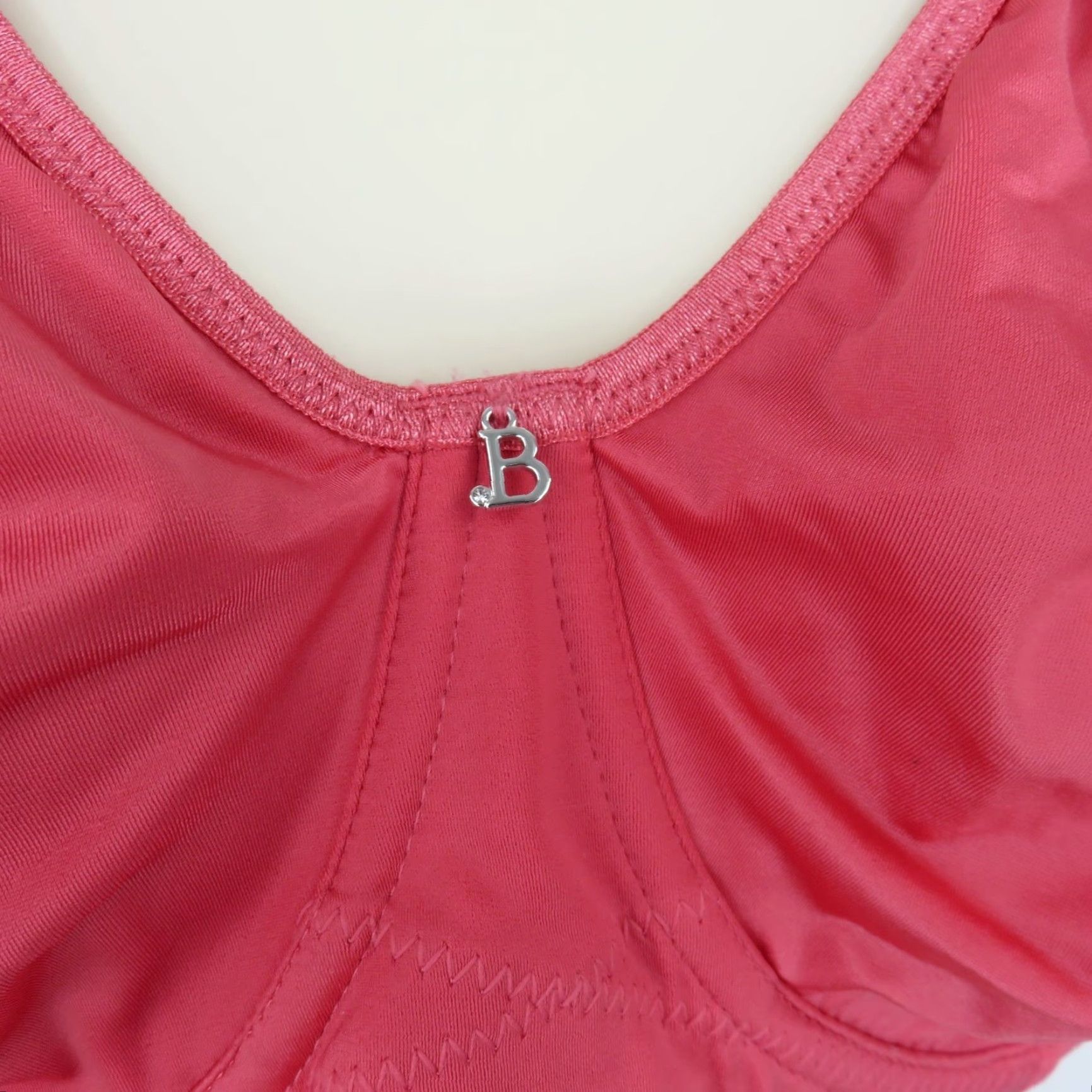 Vintage Breezies Bra Underwire Unlined Style A639540 36DDD Womens Pink T-Shirt Bra Charms Rhinestone Silver Charm Size ONE SIZE - 5 Thumbnail