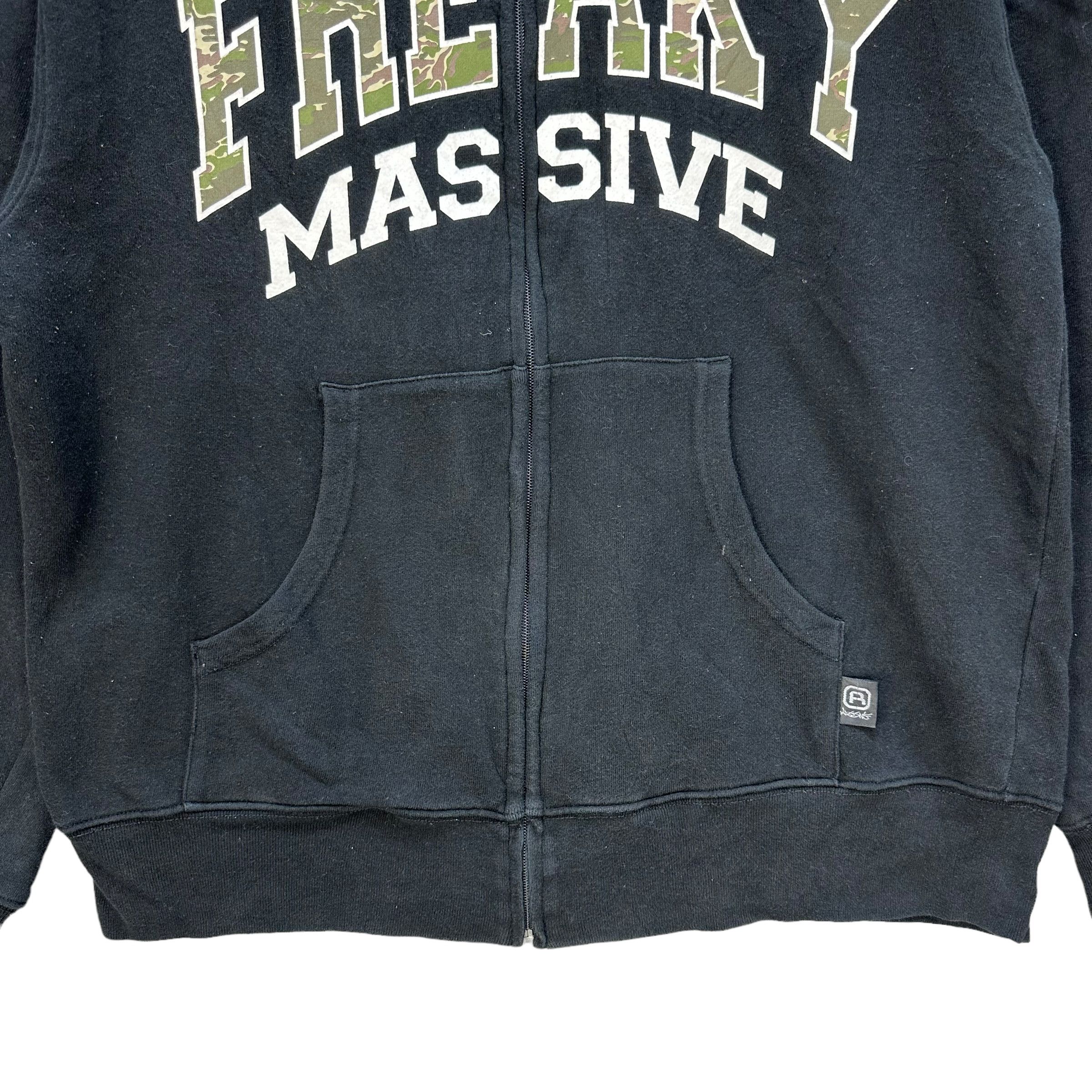 Japanese Brand FREAKY MASSIVE BIG LOGO ZIPPER HOODIES #9068-54 Size US L / EU 52-54 / 3 - 4 Thumbnail