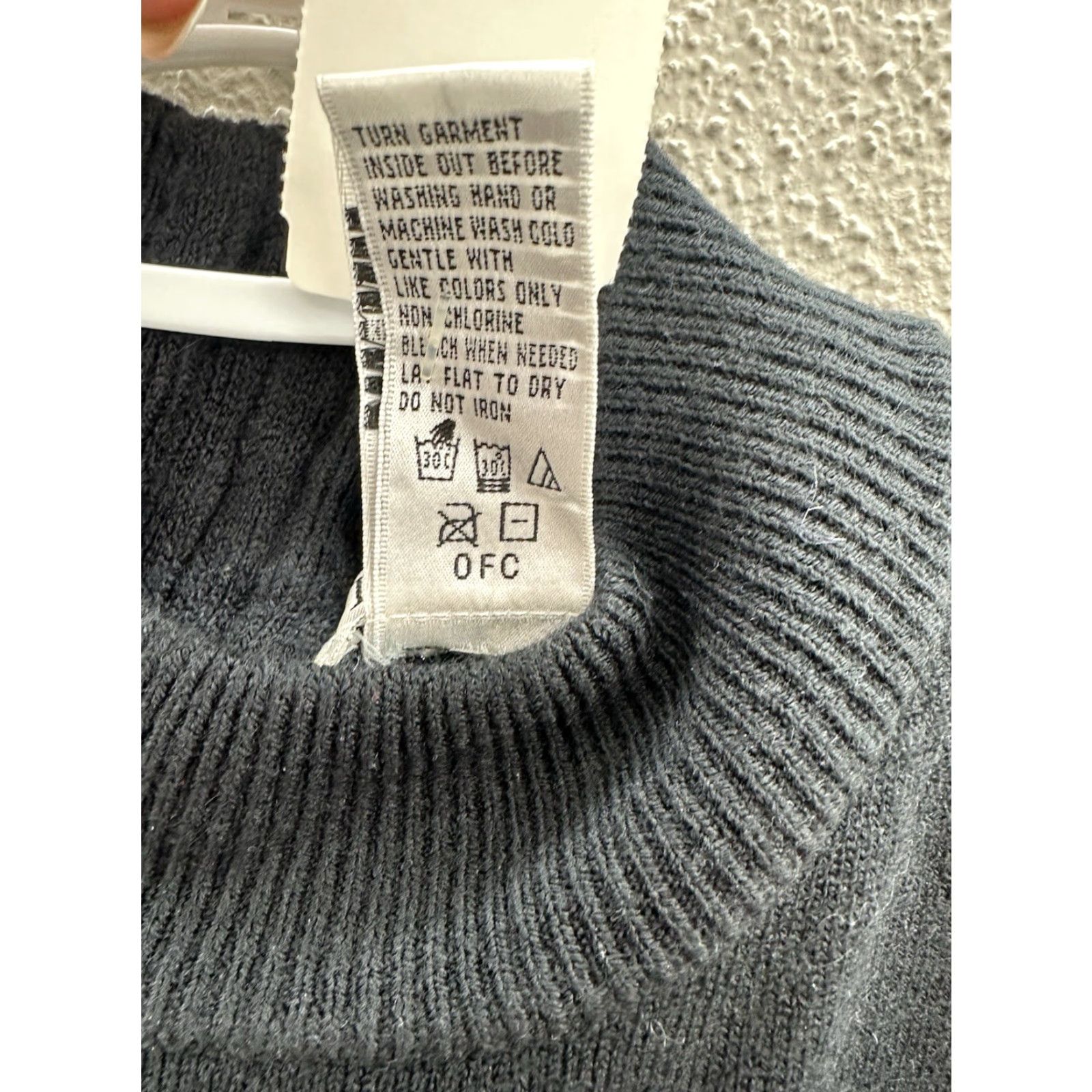 Essentials Drapers Essentials Sweater Womens Short Sleeve Mock Neck Knit NWTs Black S Pullover All Seasons 90s Vintage: No Size S / US 4 / IT 40 - 7 Thumbnail