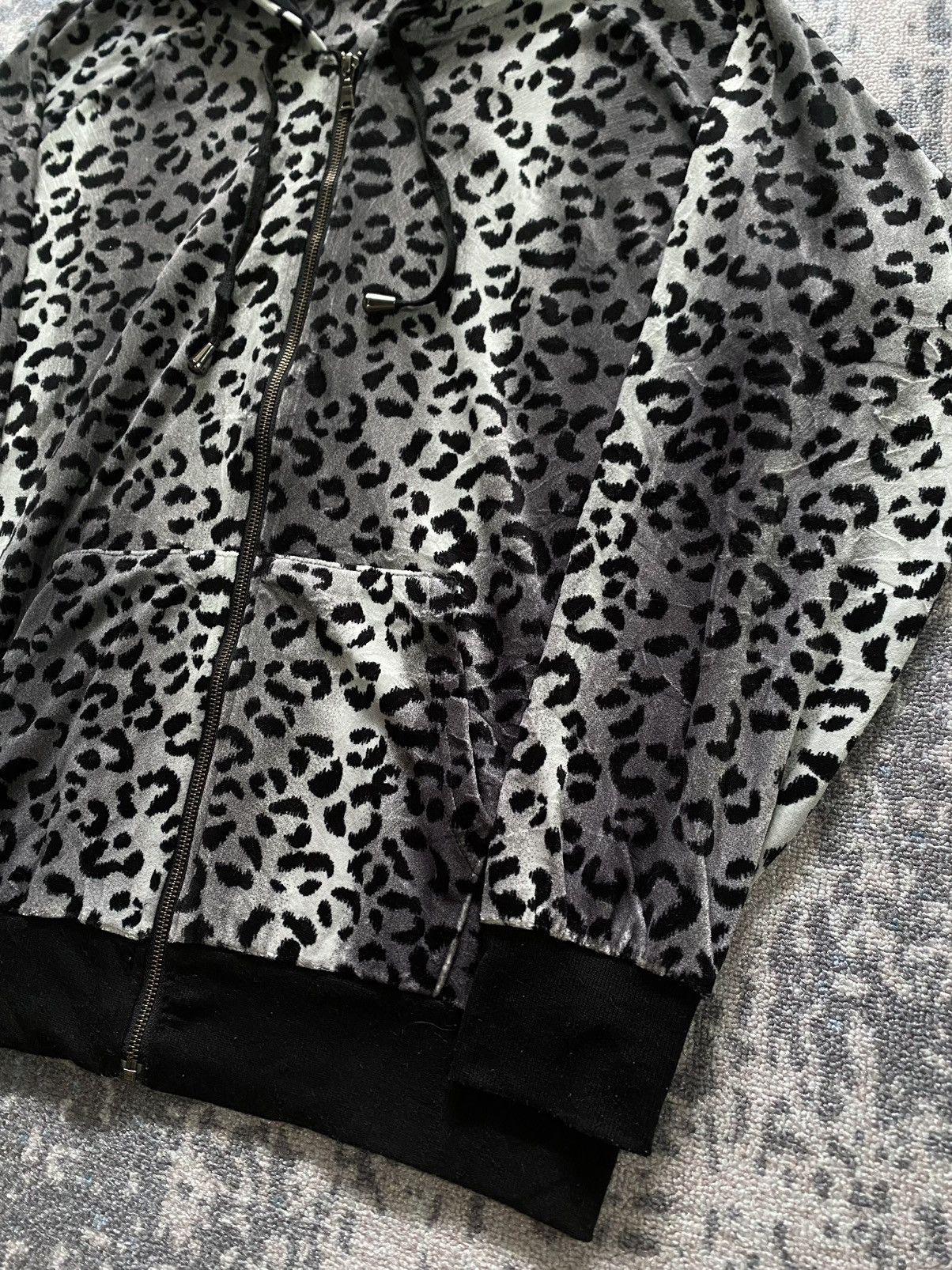 If Six Was Nine Japanes flash blue leopard velvet hoodie ifsix lgb style Size US L / EU 52-54 / 3 - 2 Thumbnail