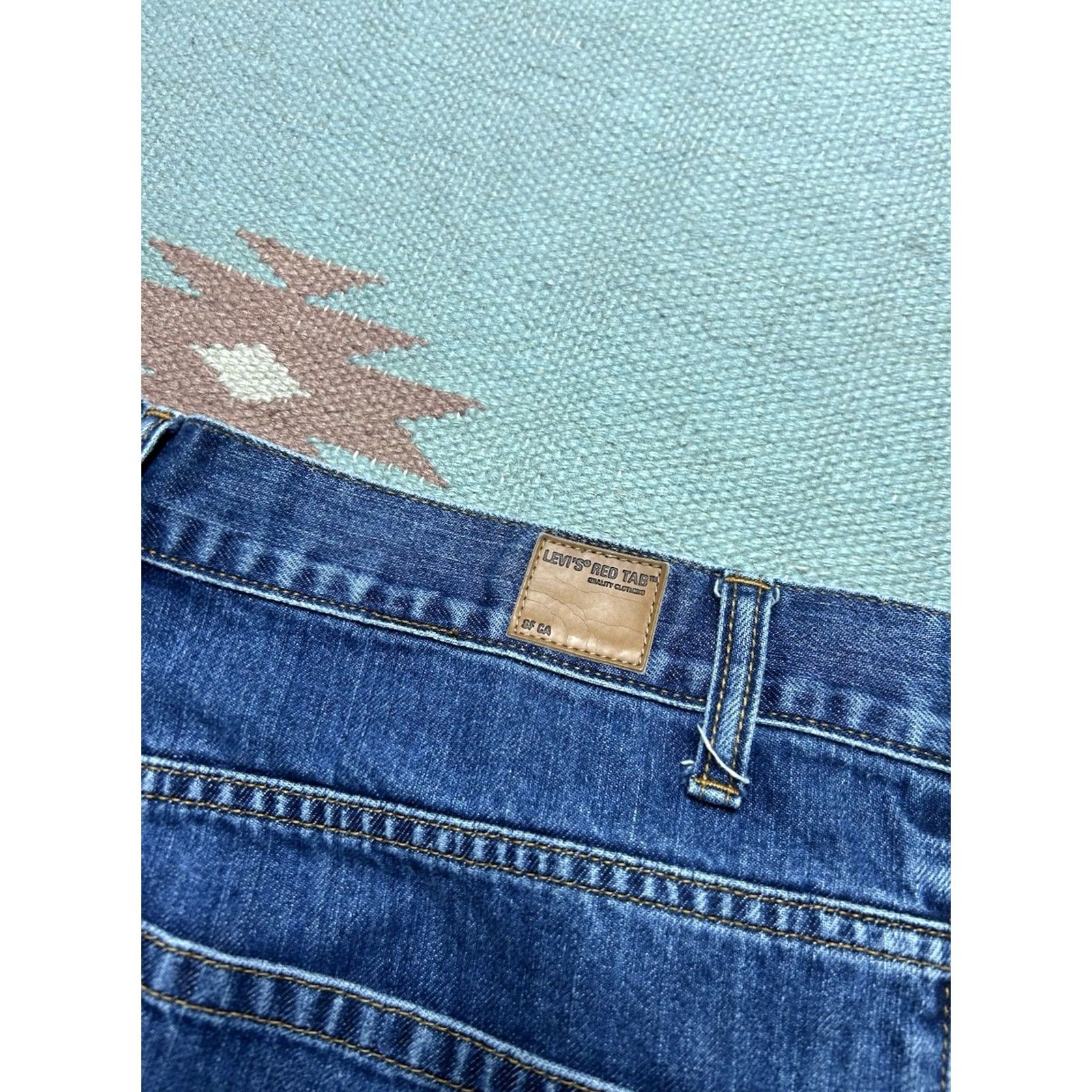 Levi's VINTAGE Levi’s Carpenter Jorts Denim Shorts Red Tab Baggy Wide Leg 34 Men's Denim Shorts 34 Inseam 10” 22” Outseam 22” 12” Leg Opening 12” Size US 34 / EU 50 - 4 Thumbnail