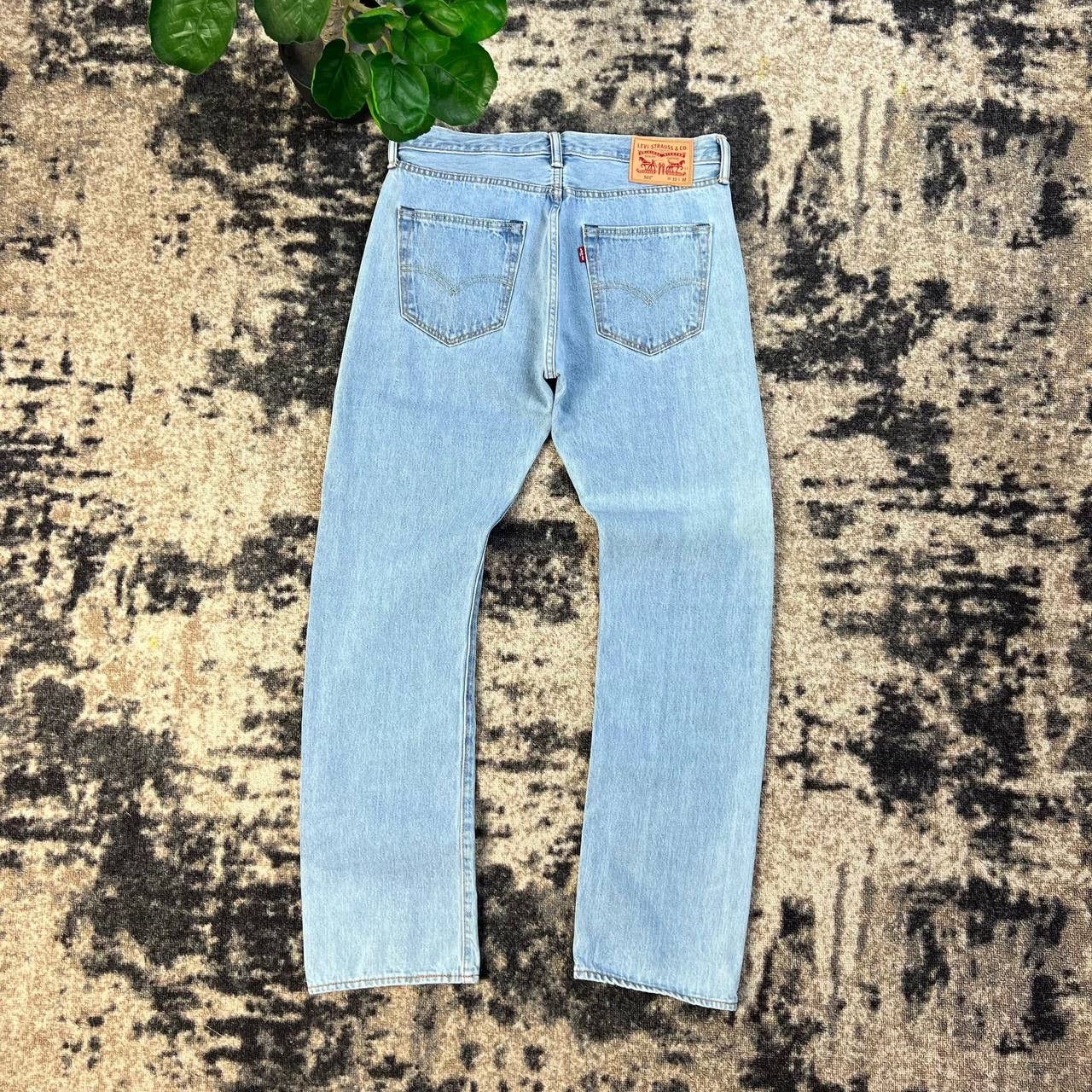 Levi's 501 Levis Vintage Light Blue Denim Jeans Streetwear Style Size US 33 - 1 Thumbnail