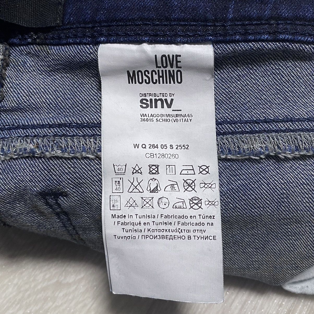 Love Moschino Love Moschino Navy Jeans Denim Embroidered Logo Streetwear Size 25" / US 0 / IT 36 - 18 Thumbnail