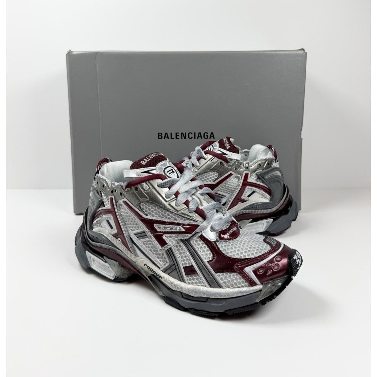 Balenciaga Size 39EU/6US - Balenciaga Runner Burgundy NEW! Size US 6 / EU 39 - 2 Thumbnail