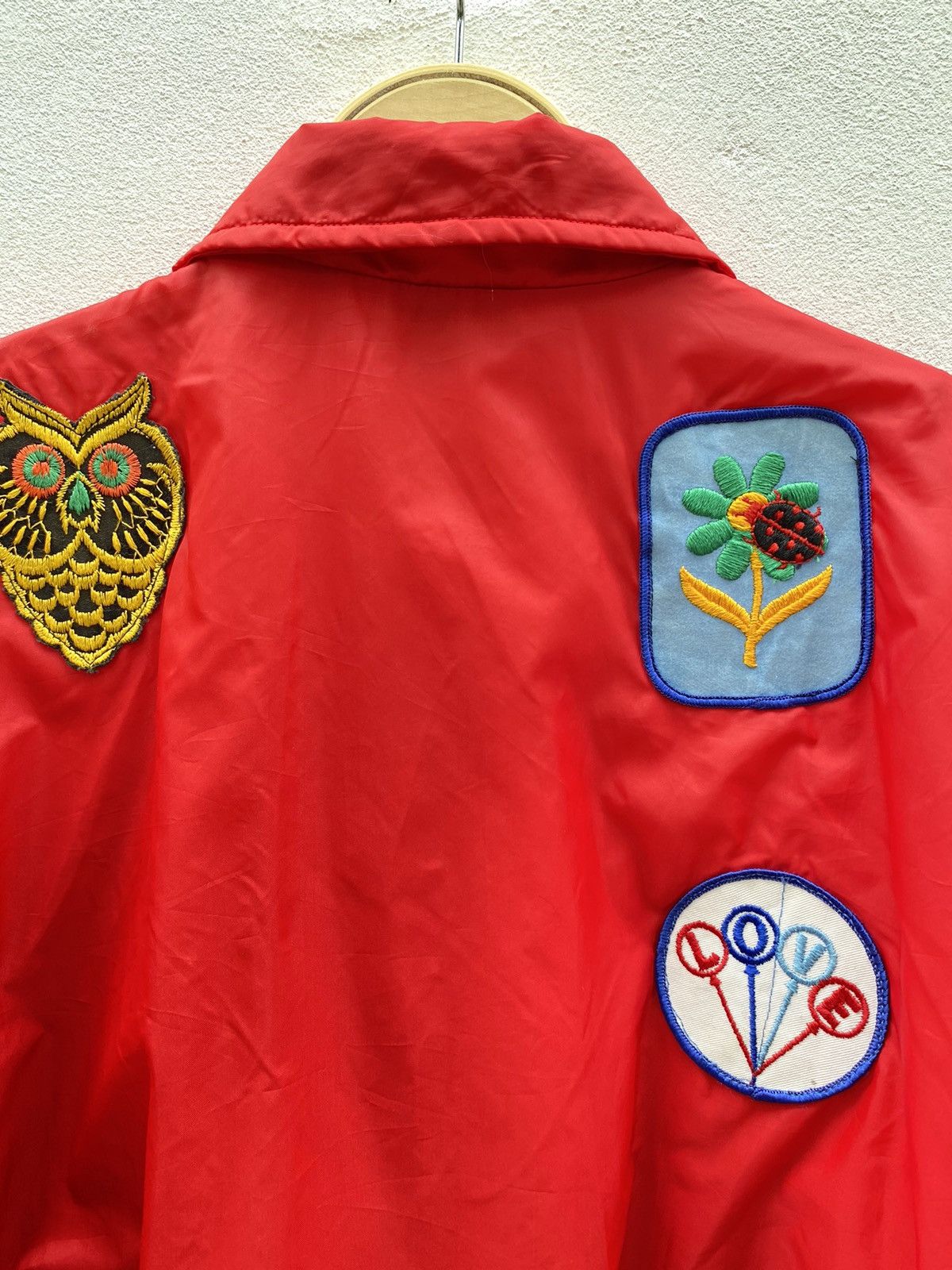 Vintage Vintage red nylon patch jacket Size US L / EU 52-54 / 3 - 15 Thumbnail