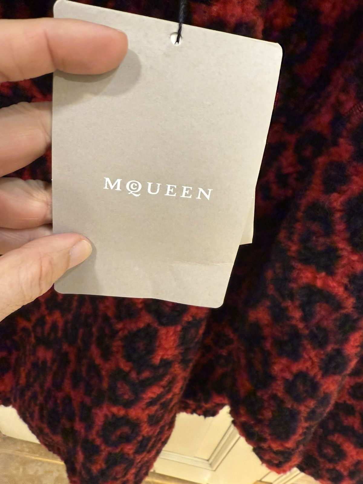Alexander McQueen Leopard print fleece sweatshirt size M Size US M / EU 48-50 / 2 - 23 Thumbnail