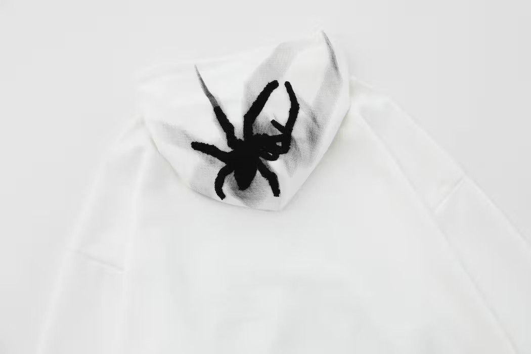 Japanese Brand Spider Embroidery Graphic White Hoodie Size US L / EU 52-54 / 3 - 2 Thumbnail
