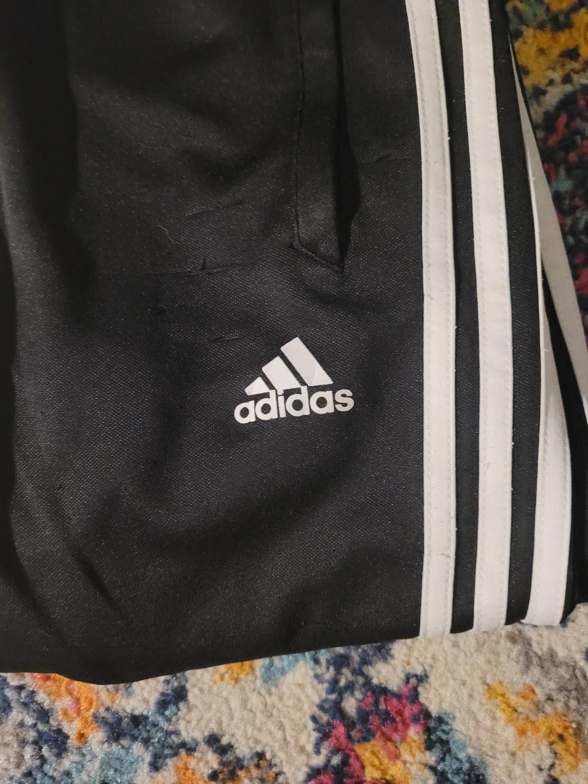 Adidas S Adidas track sweatpants missing drawstring fabric pulls Size US 30 / EU 46 - 2 Thumbnail